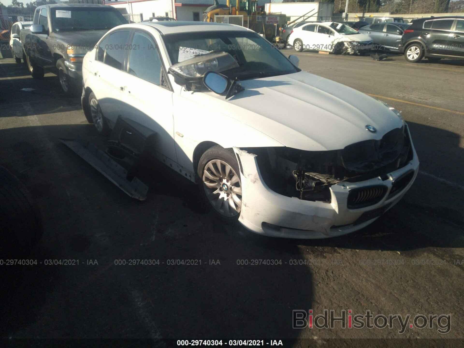 Photo WBAPH53589A434201 - BMW 3 SERIES 2009