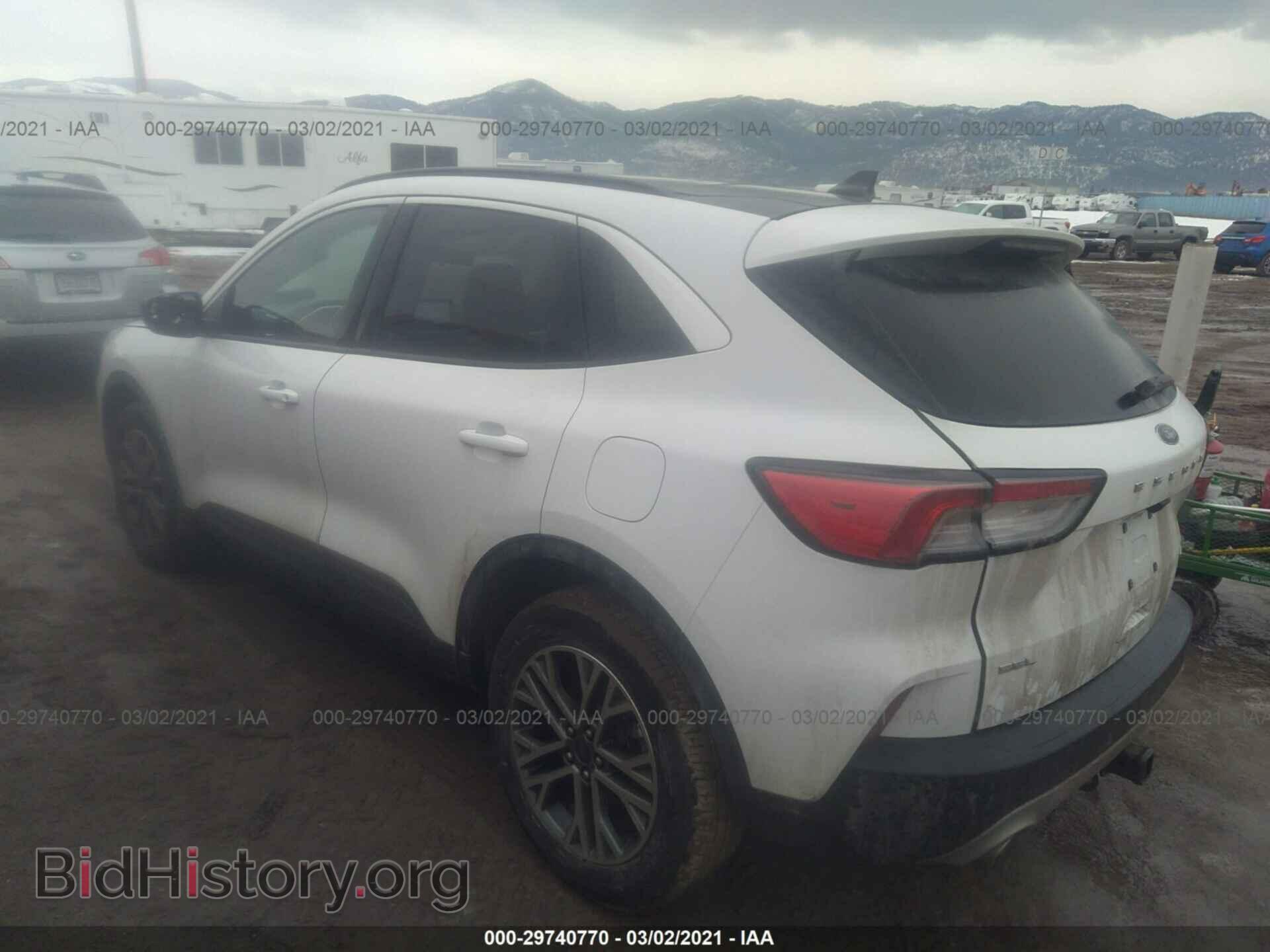 2020 FORD ESCAPE - VIN: 1FMCU9H97LUA08677 - Фото 3