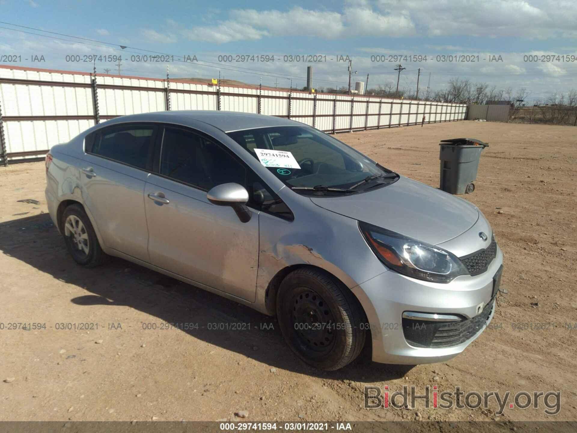 Photo KNADM4A3XH6048956 - KIA RIO 2017