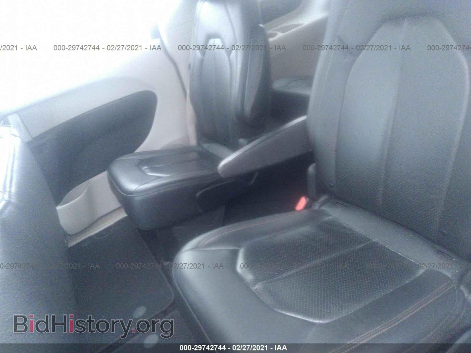 2019 CHRYSLER PACIFICA - VIN: 2C4RC1BG2KR625930 - Photo 8