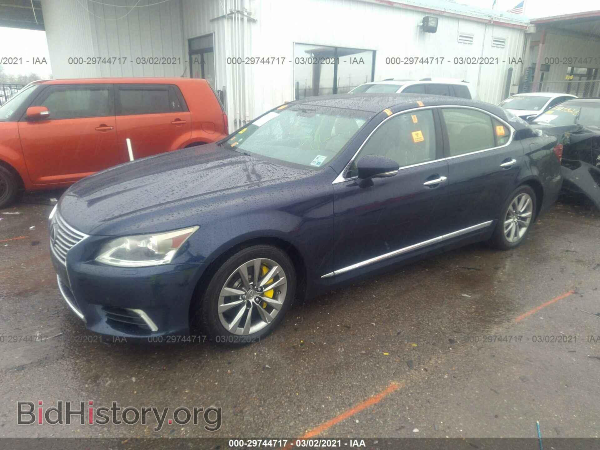 2013 LEXUS LS 460 - VIN: JTHCL5EF4D5017678 - Photo 2