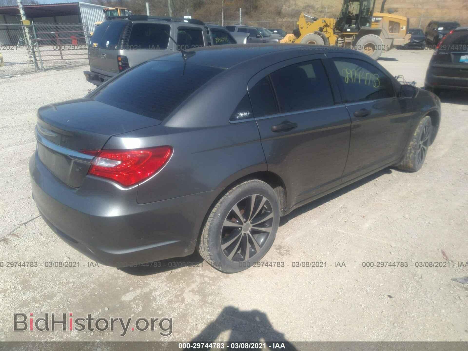 2013 CHRYSLER 200 - VIN: 1C3CCBBB3DN571171 - Photo 4