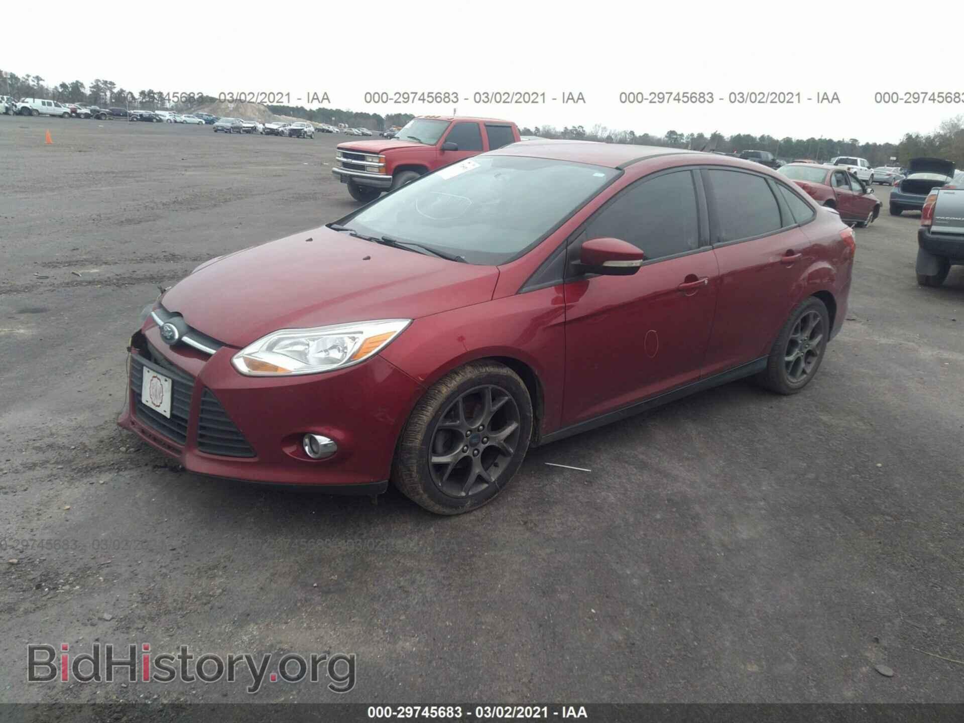 2014 FORD FOCUS - VIN: 1FADP3F2XEL135229 - Фото 2