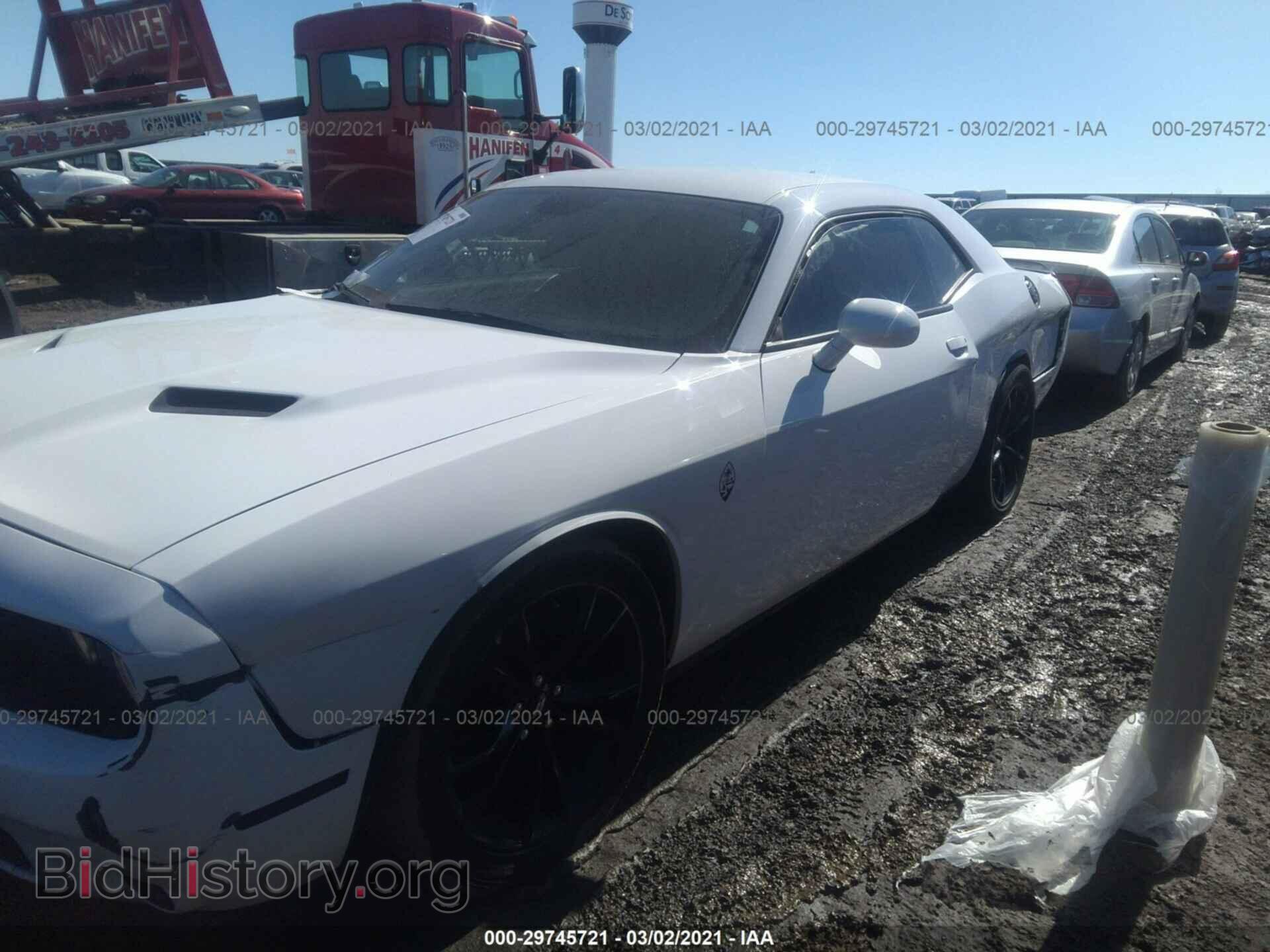 2017 DODGE CHALLENGER - VIN: 2C3CDZAG2HH509049 - Photo 2
