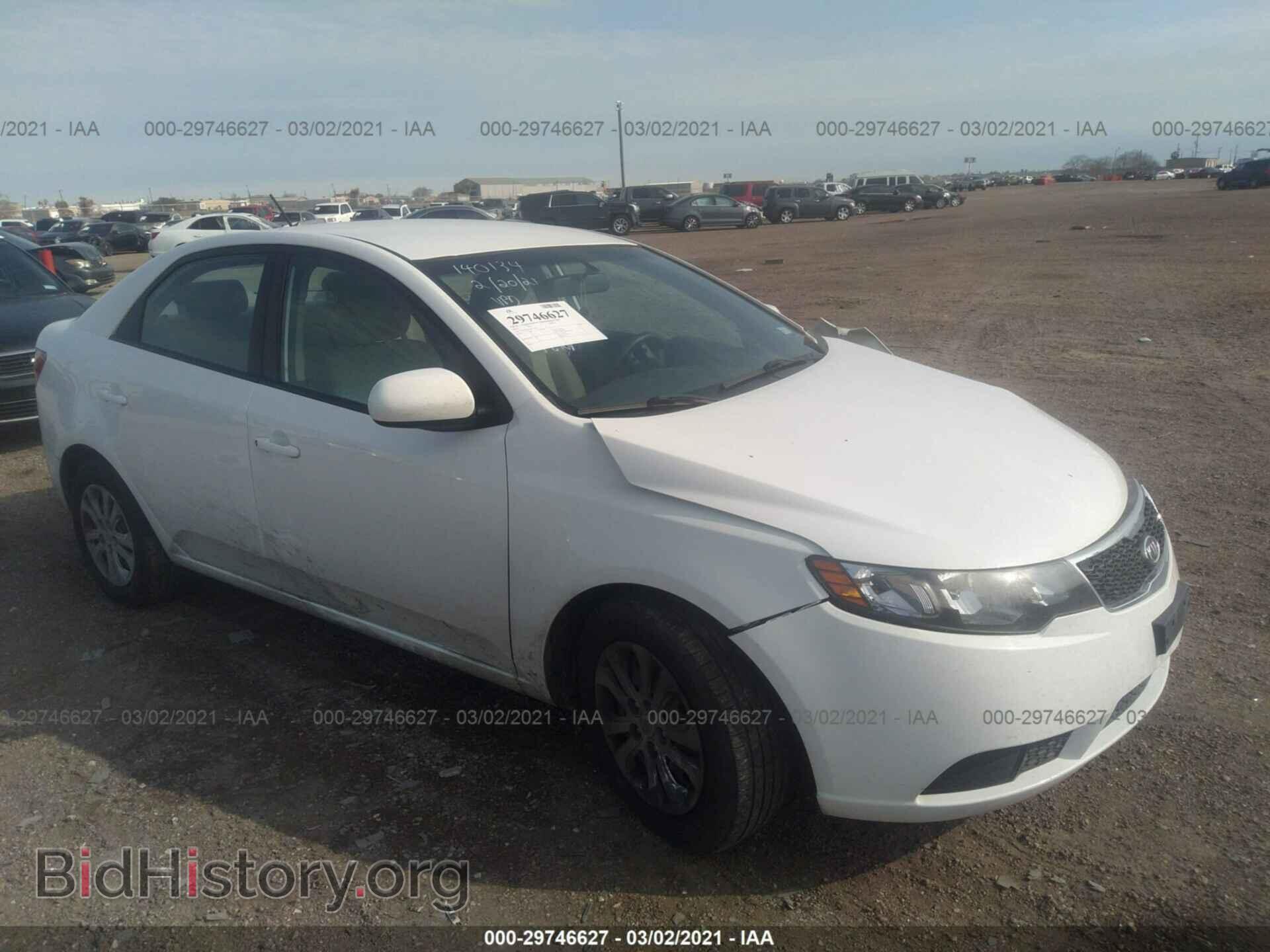 Фотография KNAFT4A2XD5733378 - KIA FORTE 2013