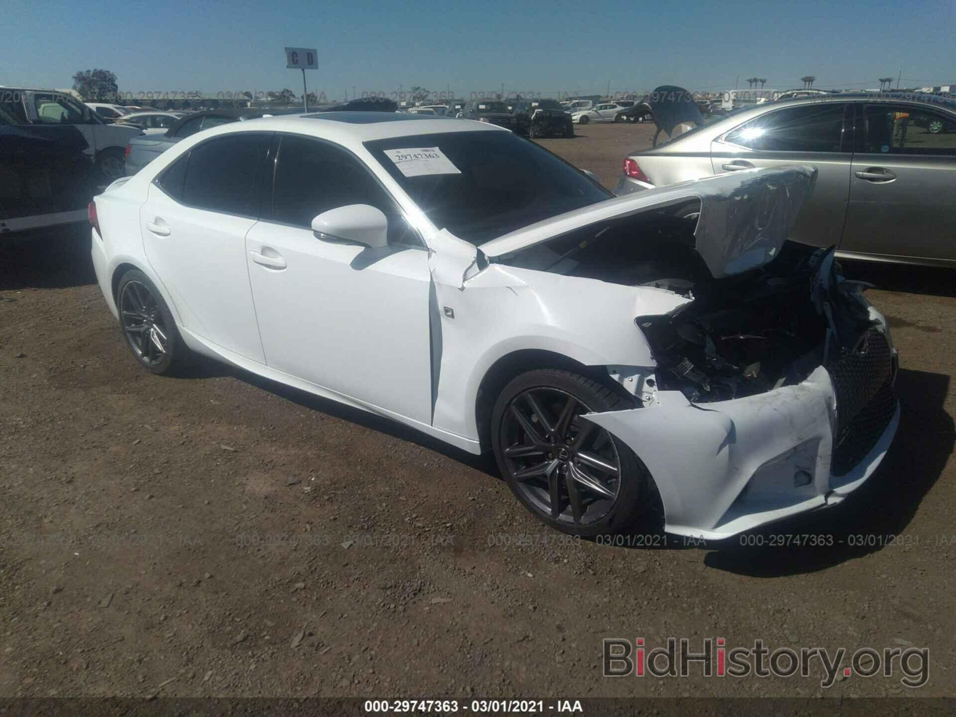 Photo JTHBA1D28G5026607 - LEXUS IS 200T 2016