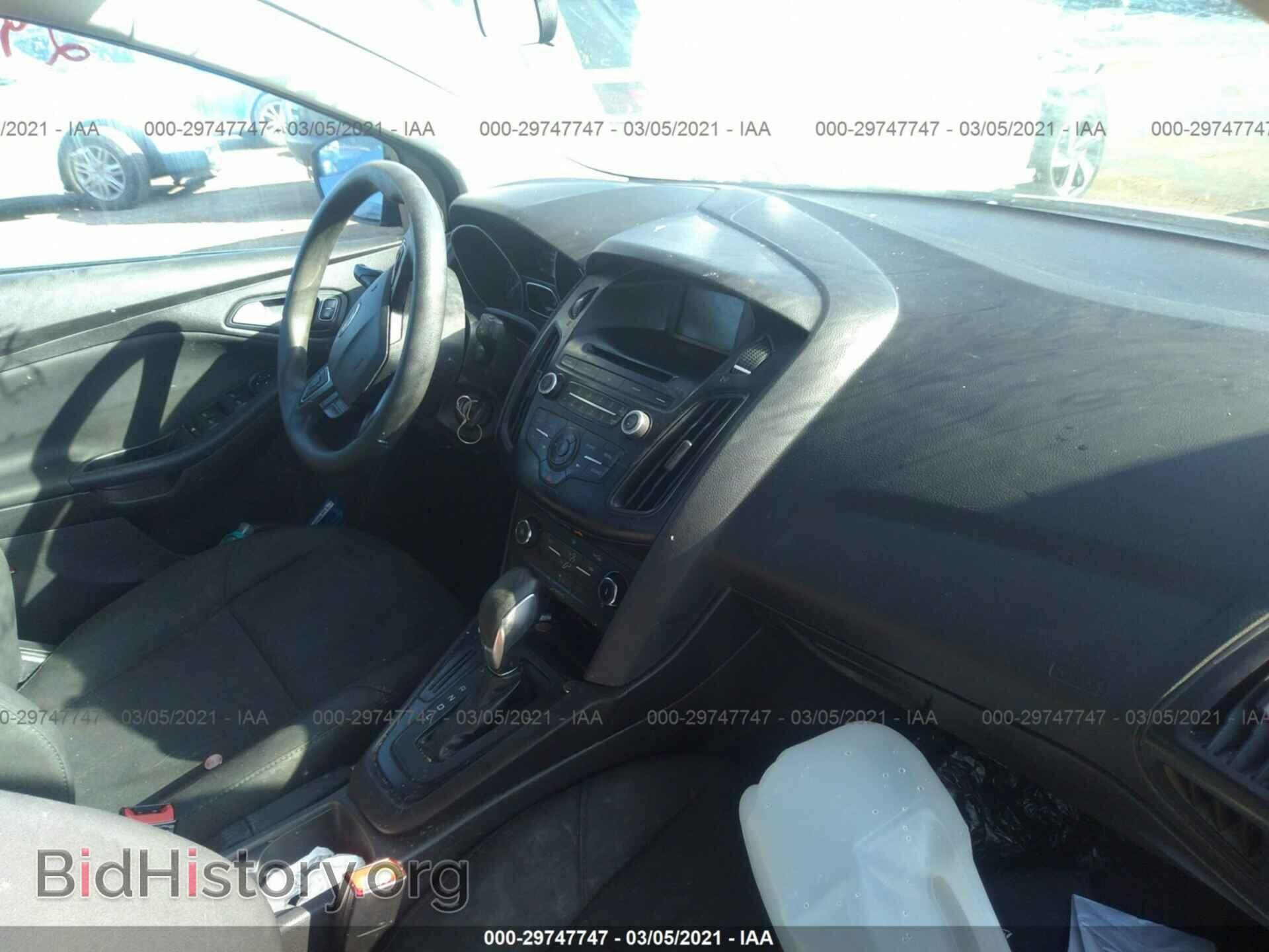 2017 FORD FOCUS - VIN: 1FADP3F2XHL302984 - Фото 5