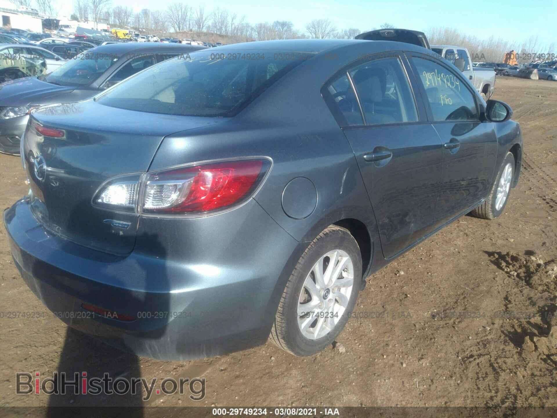 2013 MAZDA MAZDA3 - VIN: JM1BL1V71D1782708 - Фото 4