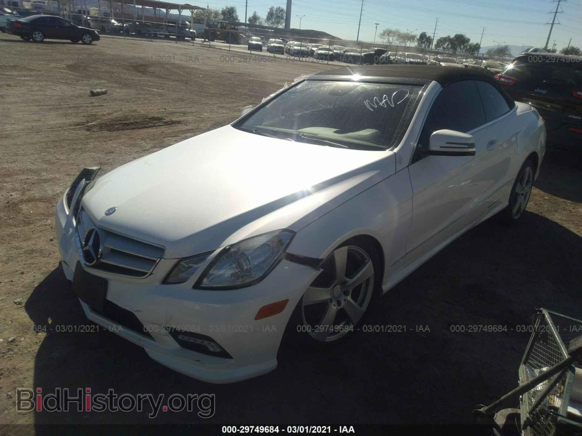 2011 MERCEDES-BENZ E-CLASS - VIN: WDDKK7CF7BF071763 - Фото 2