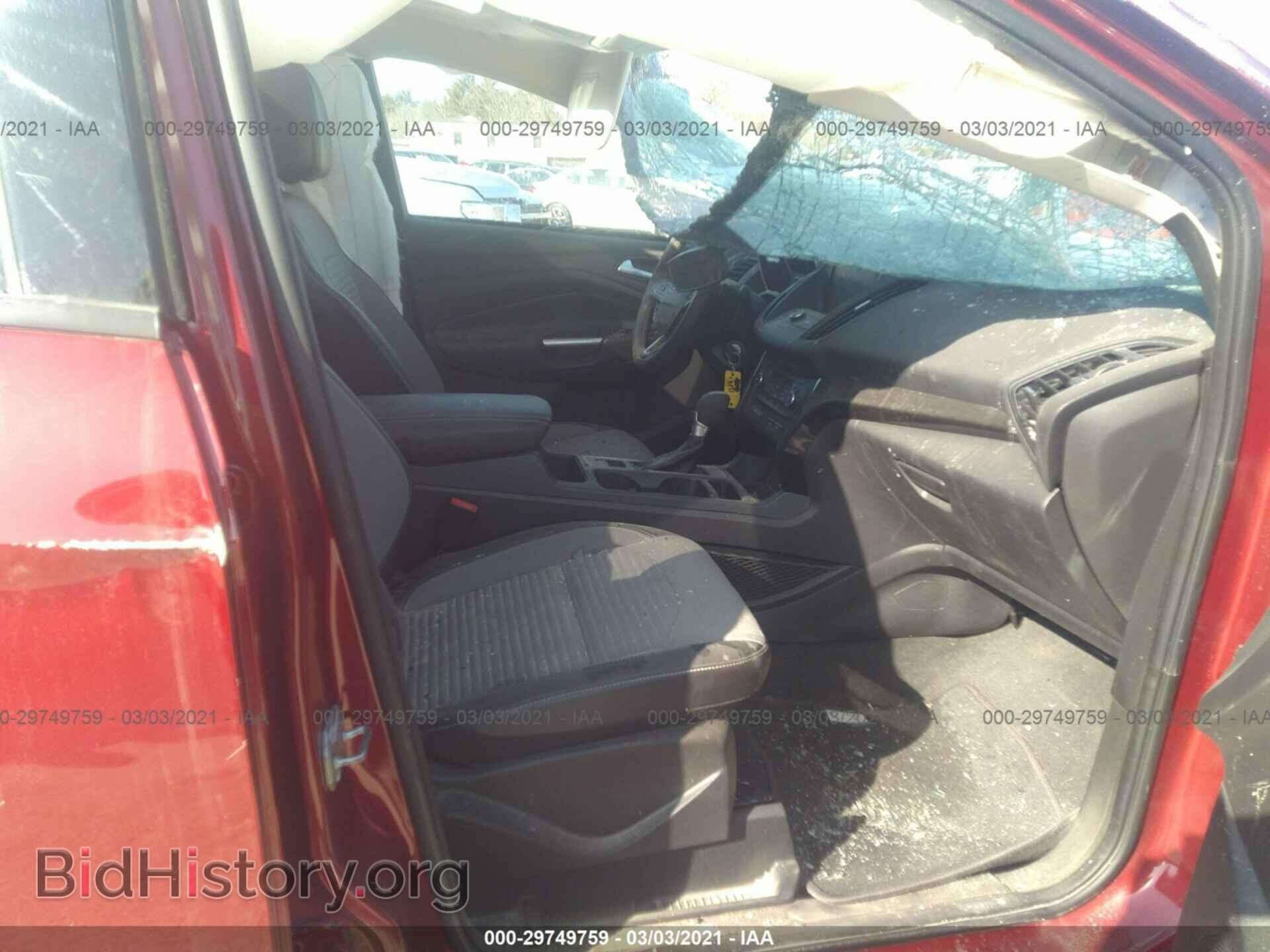 2017 FORD ESCAPE - VIN: 1FMCU9GD9HUB55399 - Photo 5