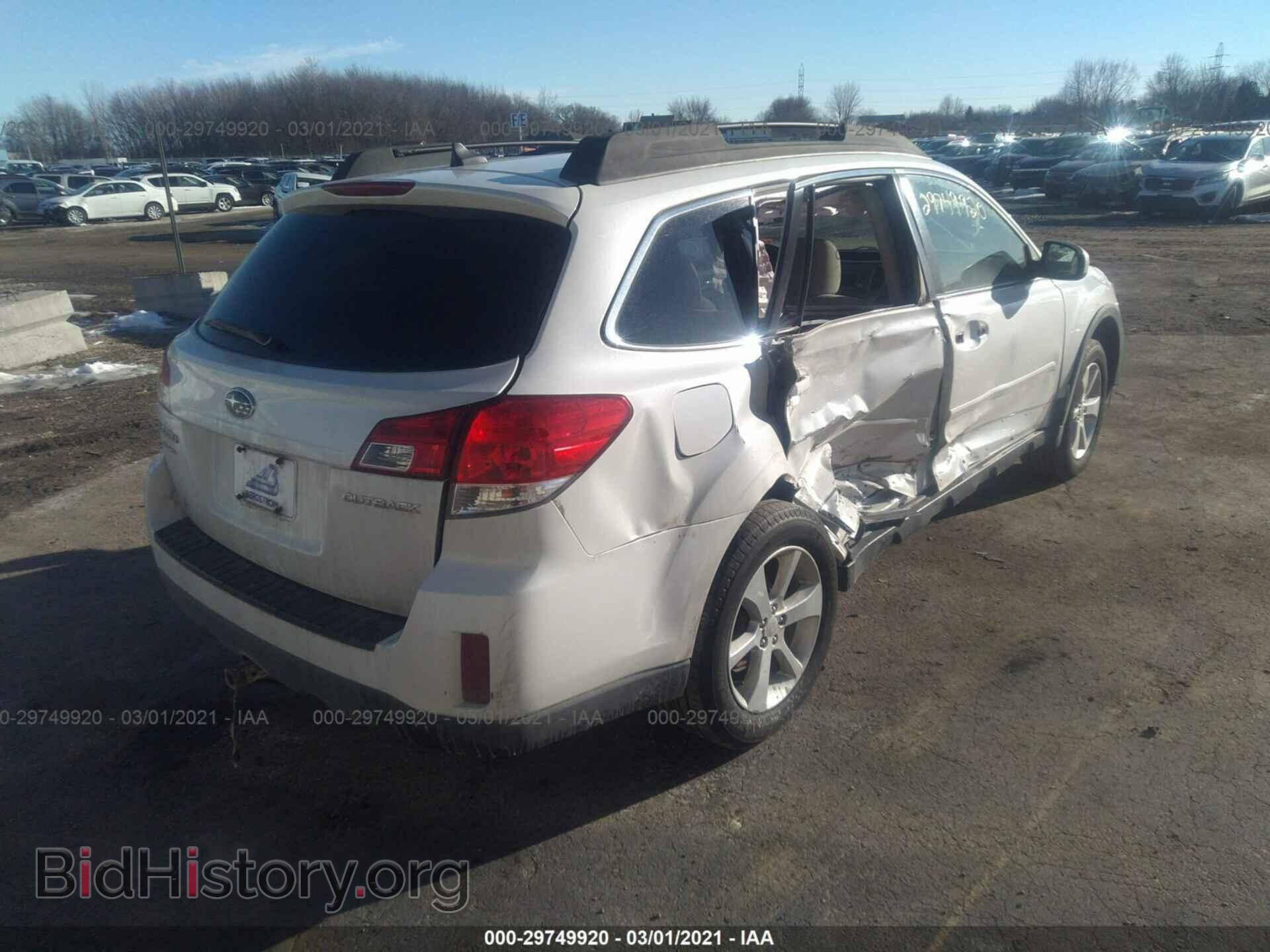 2014 SUBARU OUTBACK - VIN: 4S4BRCCC1E3327496 - Фото 4