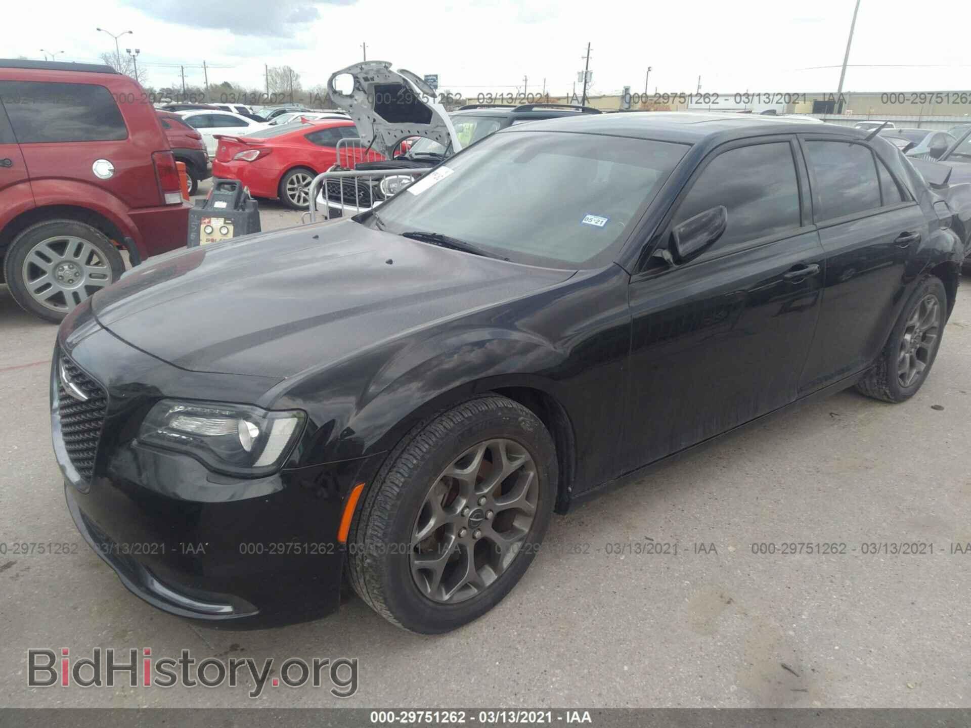 2016 CHRYSLER 300 - VIN: 2C3CCAGG0GH175954 - Фото 2