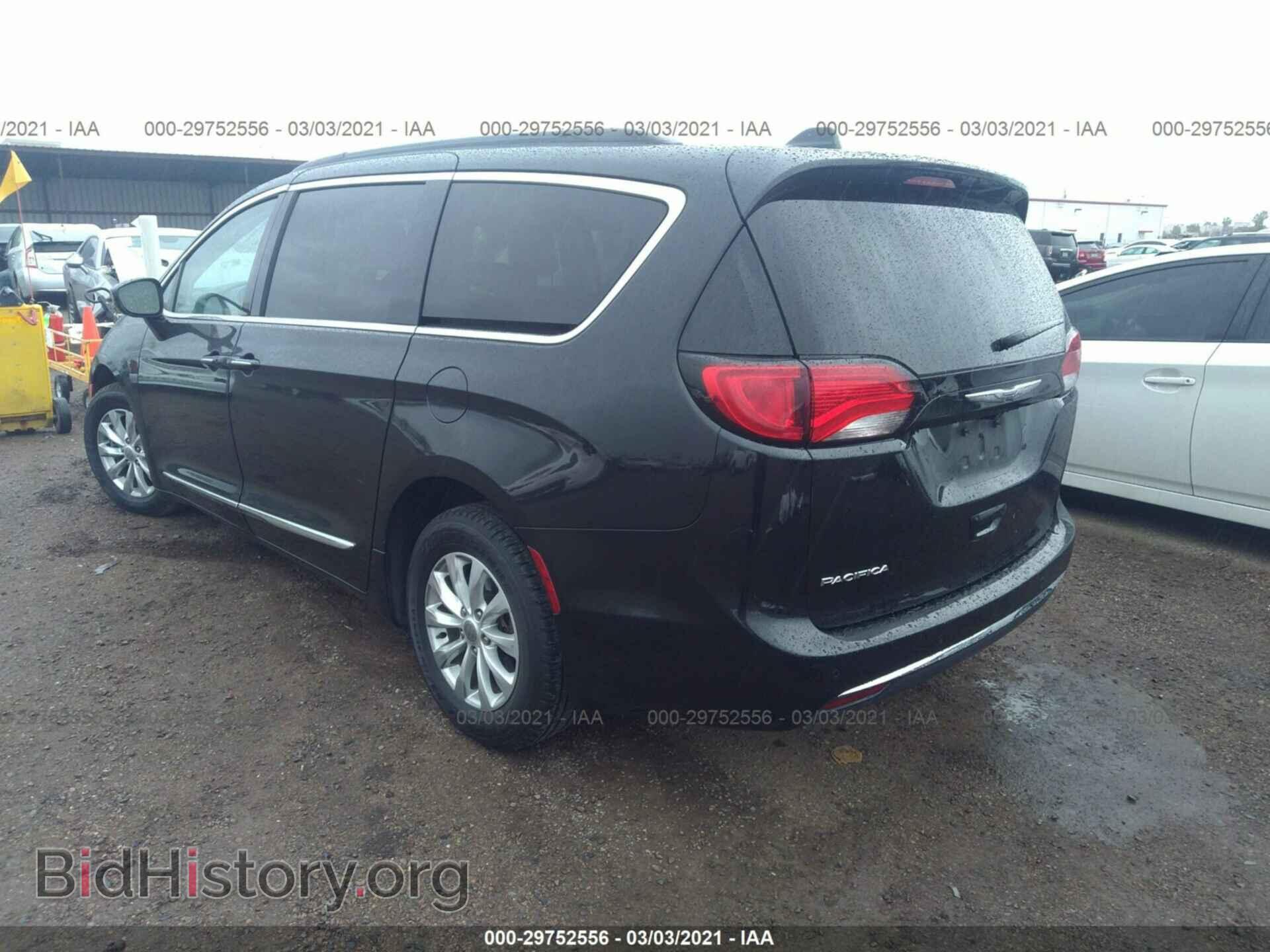 2017 CHRYSLER PACIFICA - VIN: 2C4RC1BG8HR516624 - Фото 3