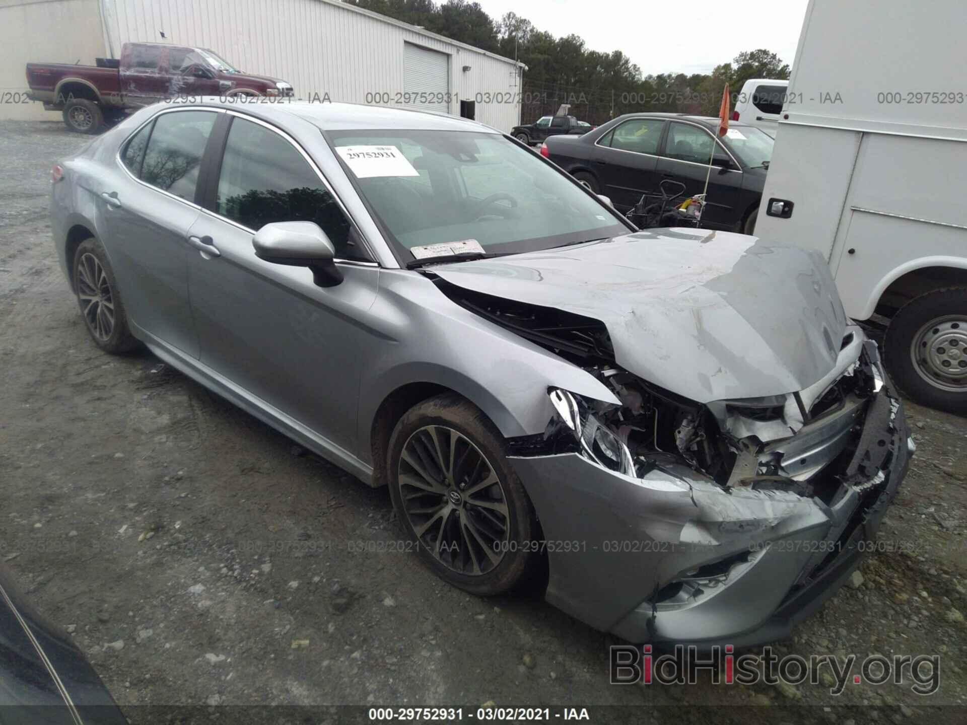 Photo 4T1G11AK9LU890881 - TOYOTA CAMRY 2020