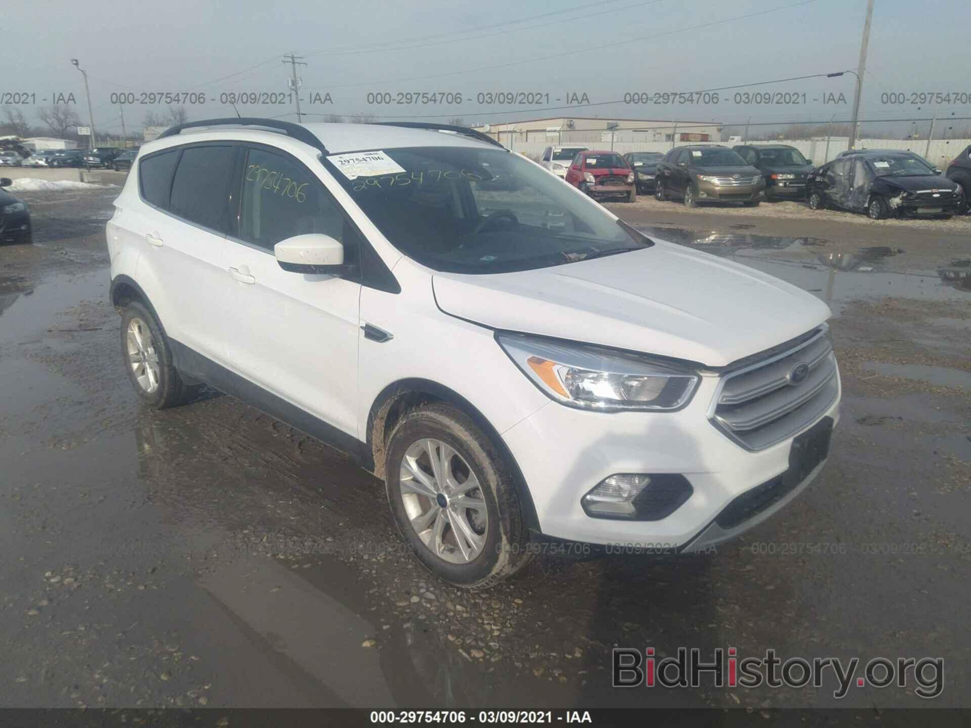 Photo 1FMCU0GD6JUD07270 - FORD ESCAPE 2018