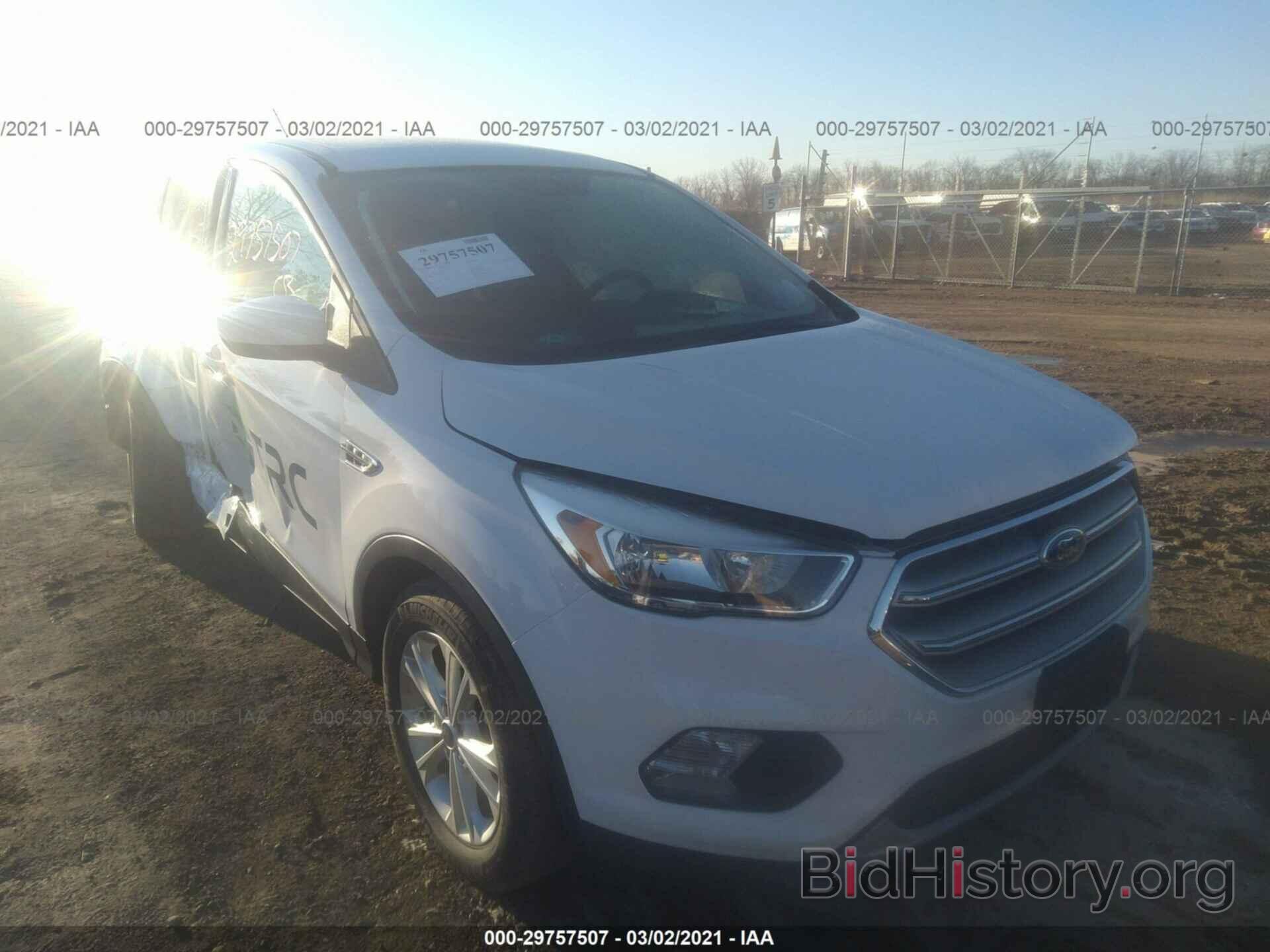 Photo 1FMCU9GD7HUE05643 - FORD ESCAPE 2017