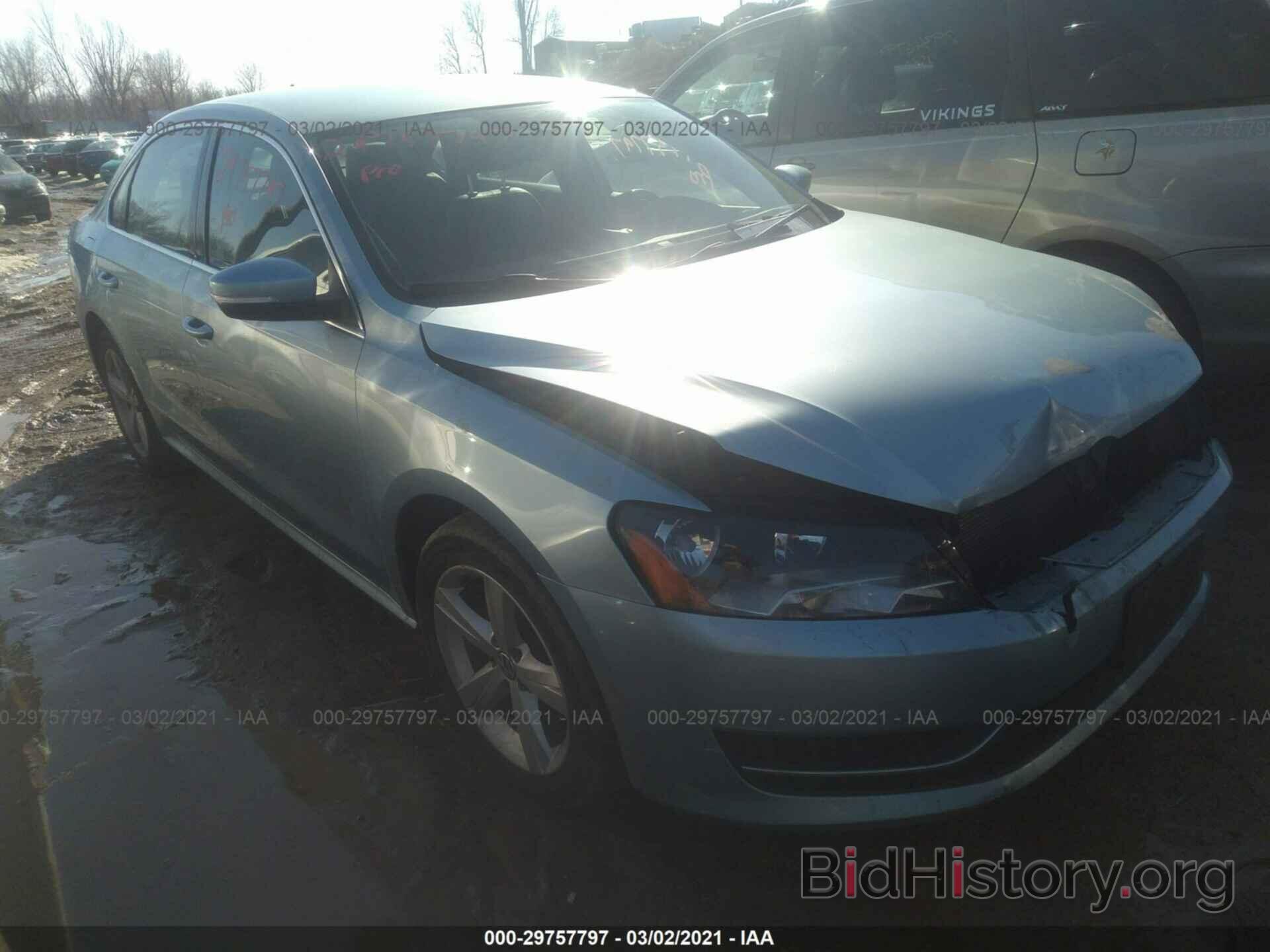 Photo 1VWBP7A35DC006027 - VOLKSWAGEN PASSAT 2013