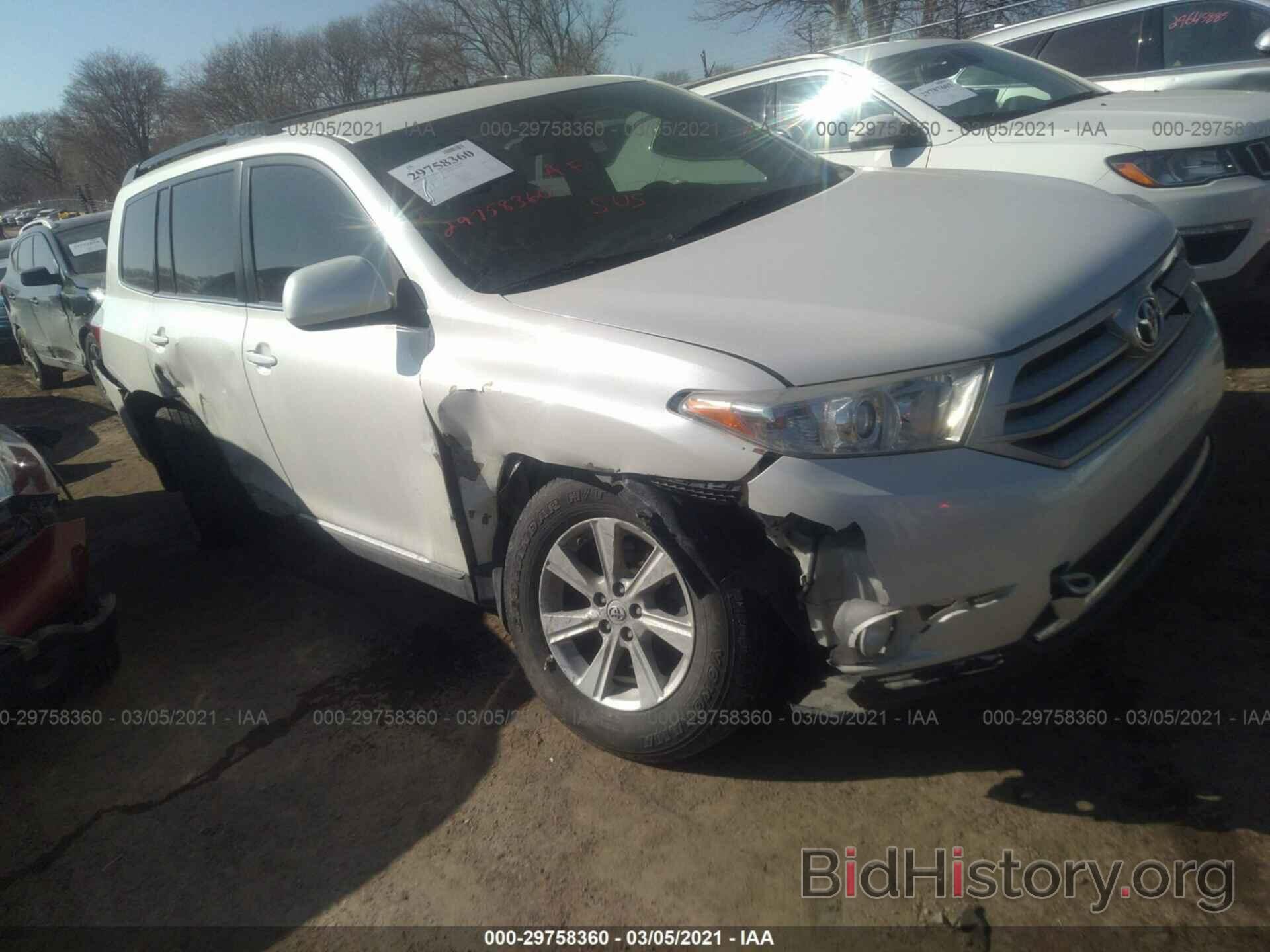 Photo 5TDBK3EH9BS050124 - TOYOTA HIGHLANDER 2011