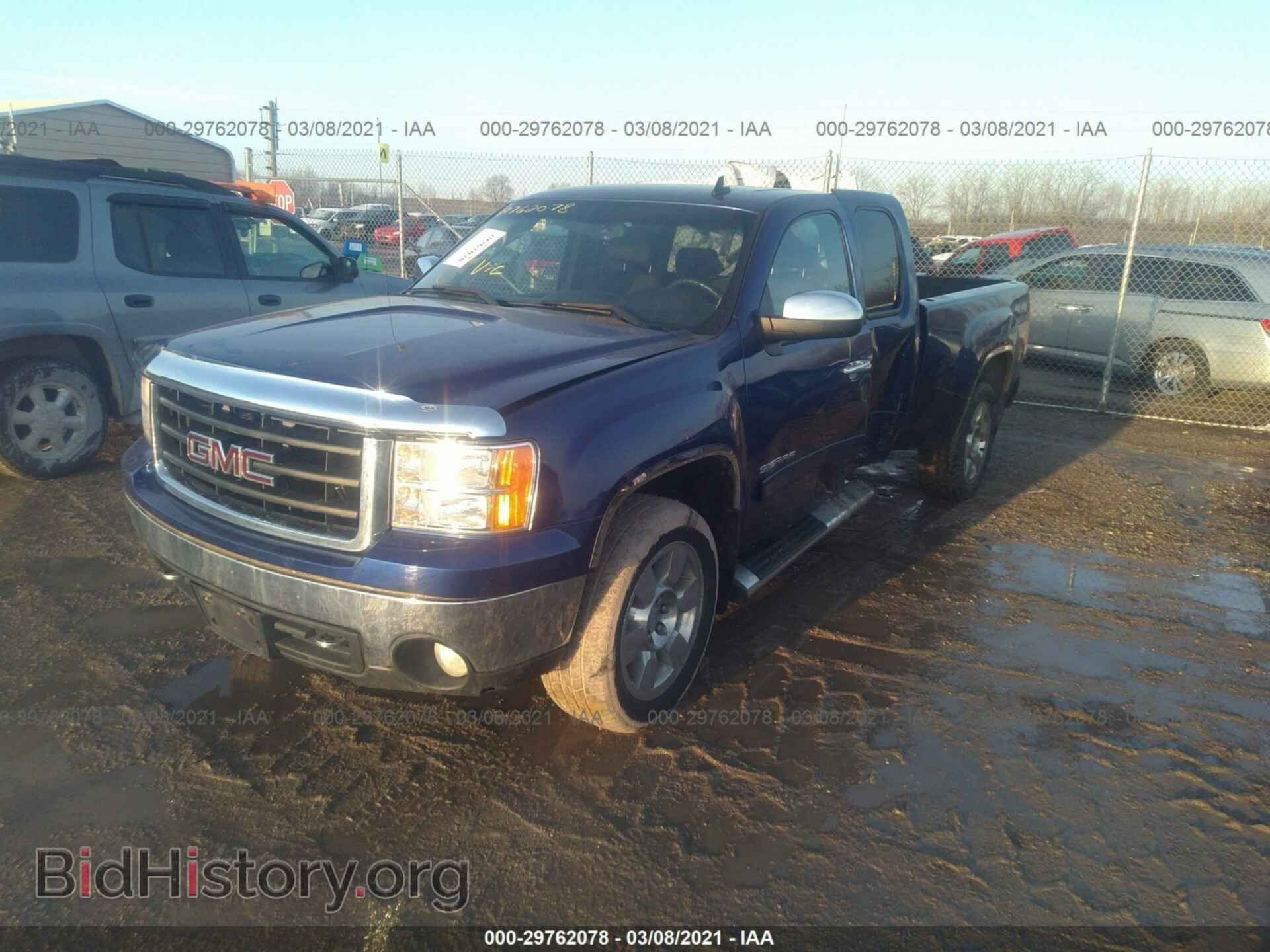 2010 GMC SIERRA 1500 - VIN: 1GTSKVE30AZ220528 - Фото 2