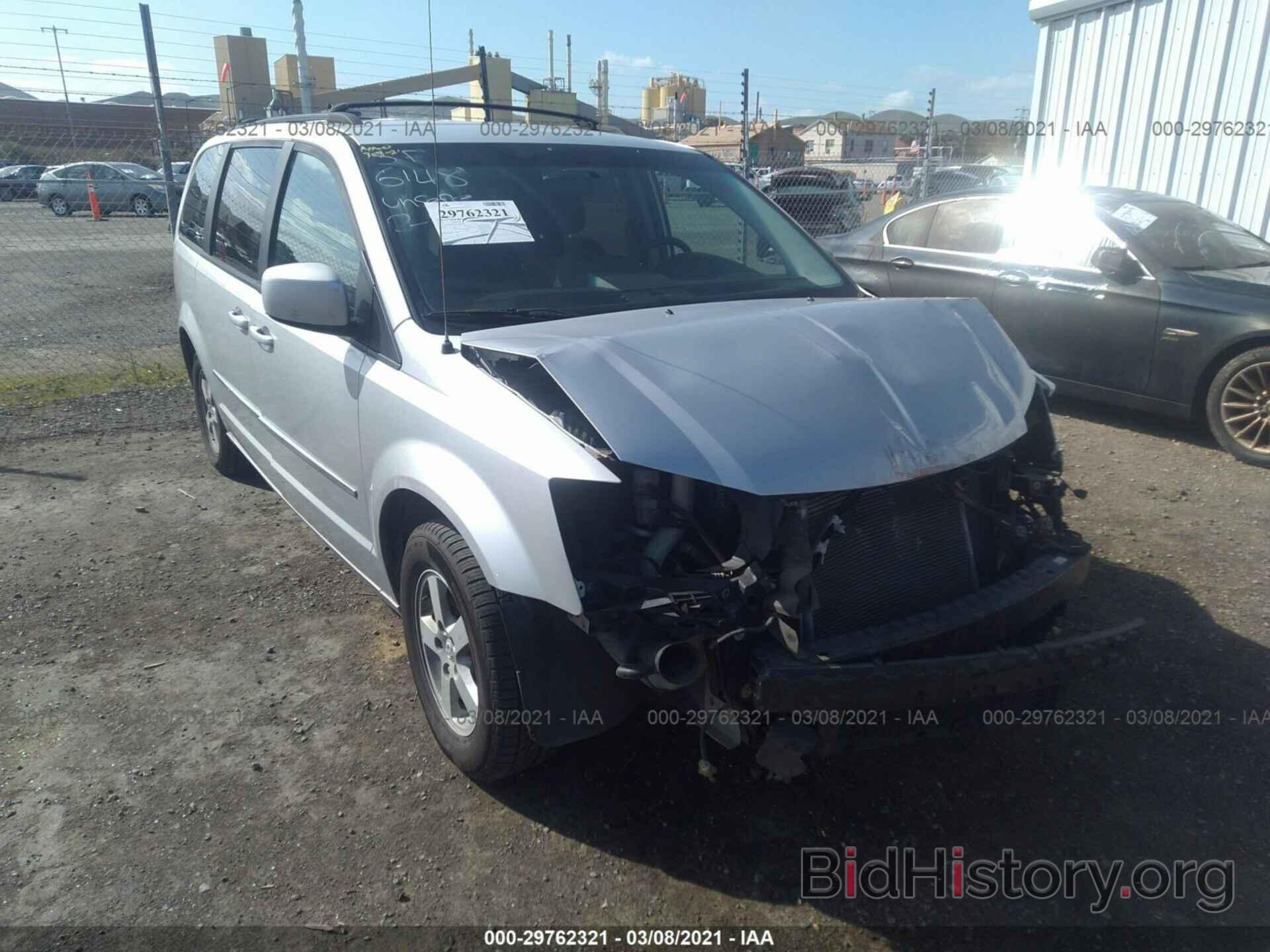 Photo 2D4RN5D15AR484220 - DODGE GRAND CARAVAN 2010