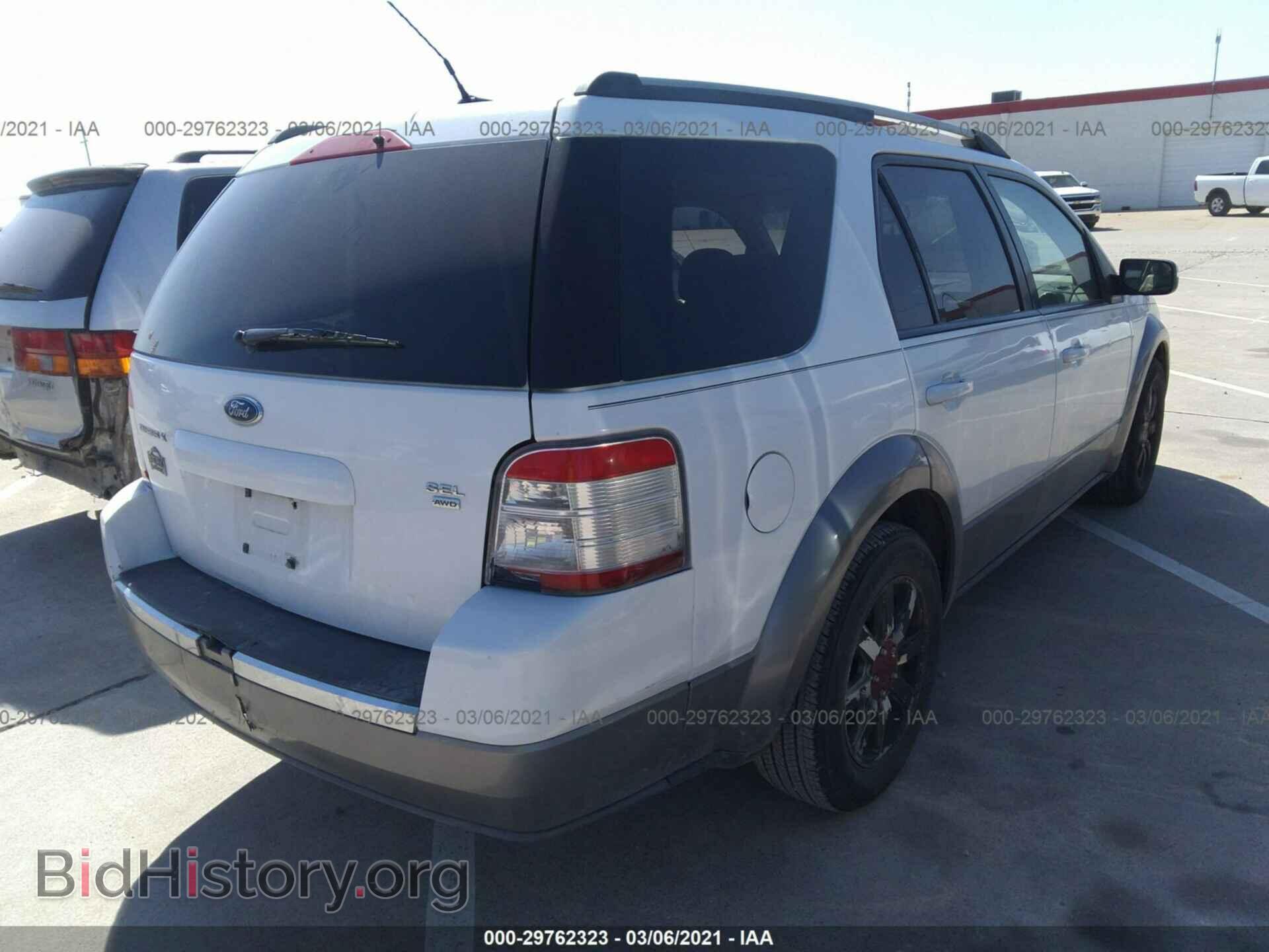 2008 FORD TAURUS X - VIN: 1FMDK05W88GA44206 - Photo 4