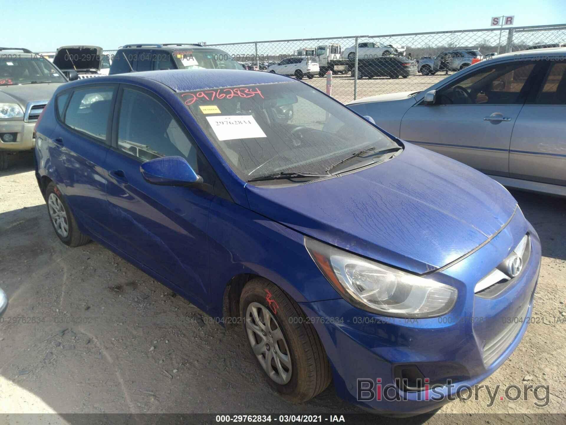 Photo KMHCT5AE1DU080818 - HYUNDAI ACCENT 2013