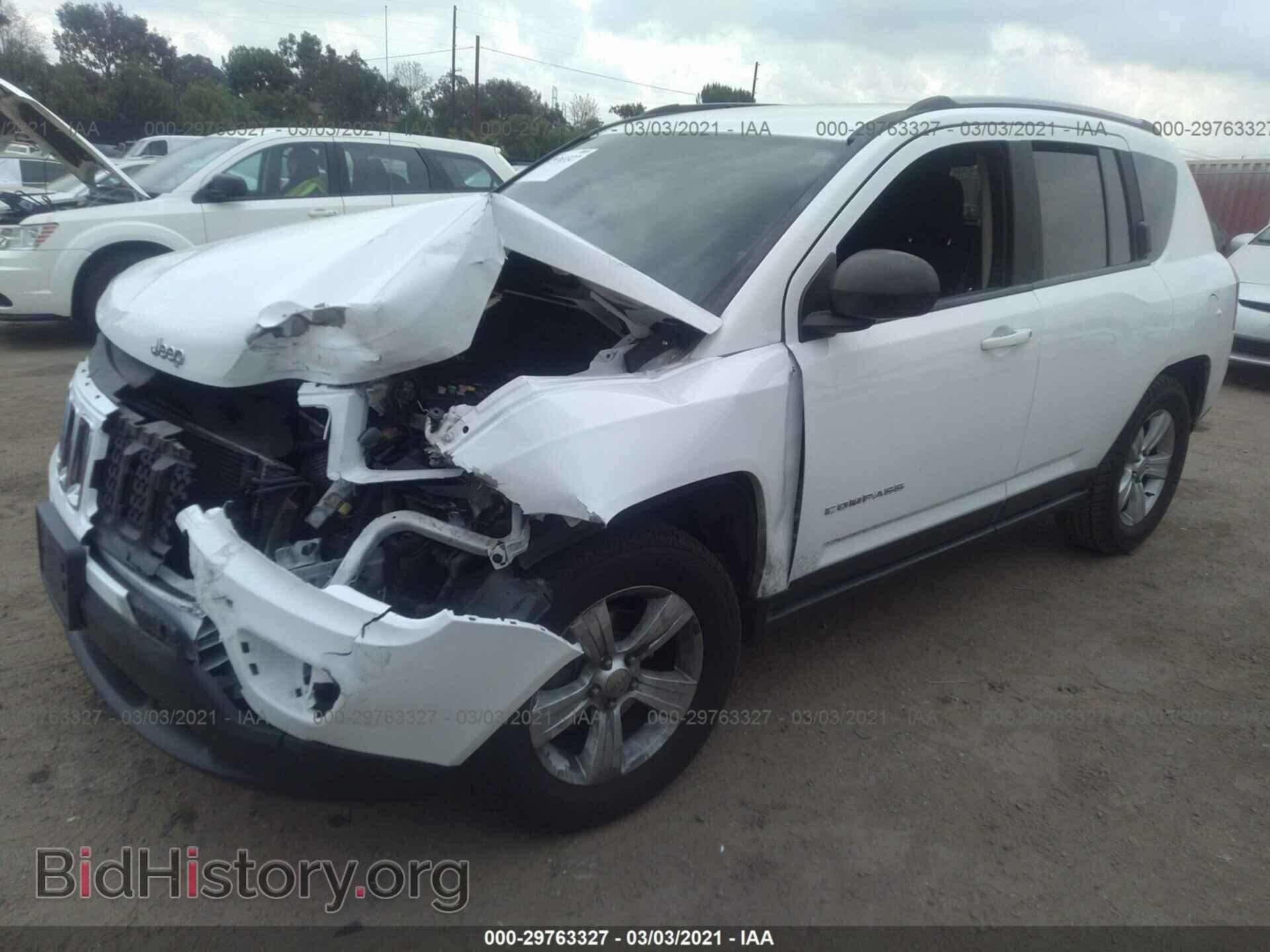 2016 JEEP COMPASS - VIN: 1C4NJCBA0GD568309 - Фото 2