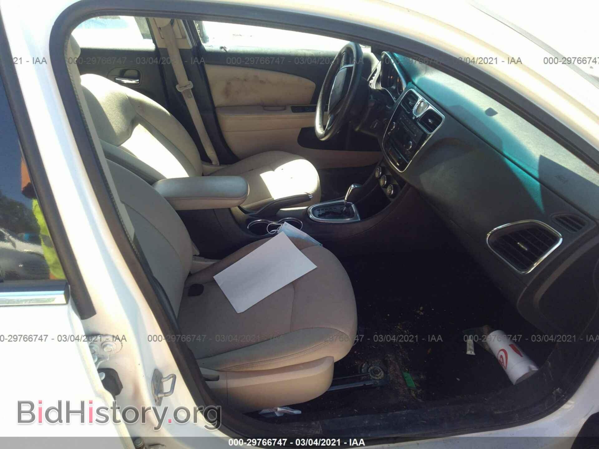 2013 CHRYSLER 200 - VIN: 1C3CCBAB8DN697804 - Фото 5