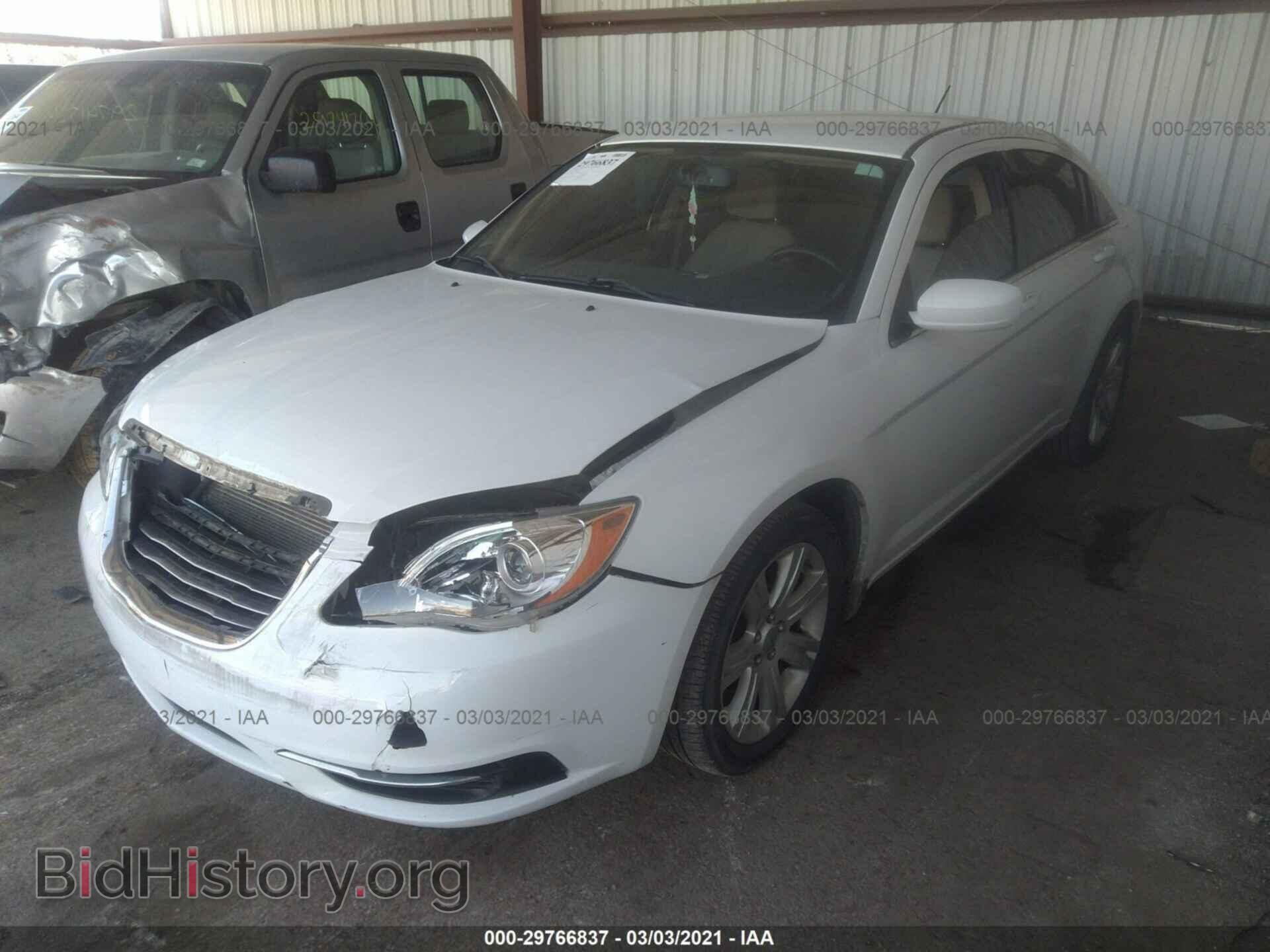 2012 CHRYSLER 200 - VIN: 1C3CCBBG4CN180511 - Фото 2