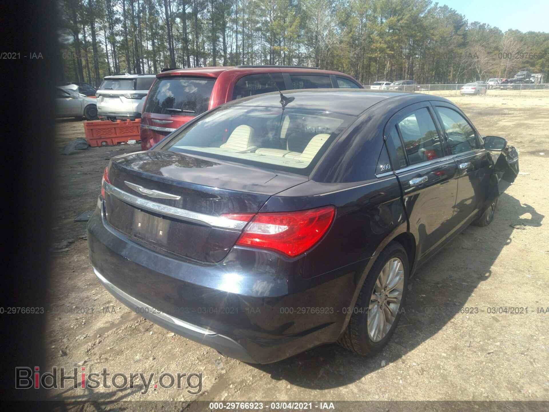 2011 CHRYSLER 200 - VIN: 1C3BC2FG5BN571204 - Фото 4
