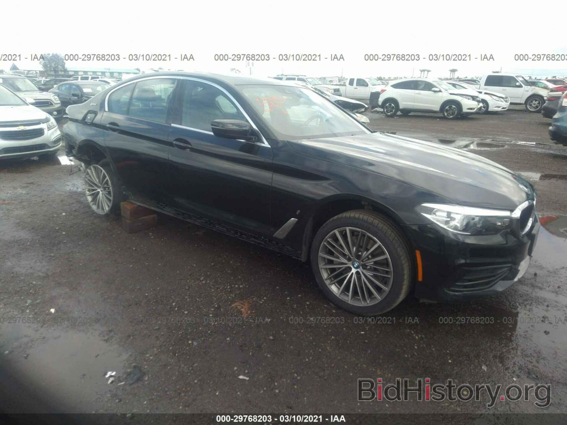 Photo WBAJA9C50KB392768 - BMW 5 SERIES 2019