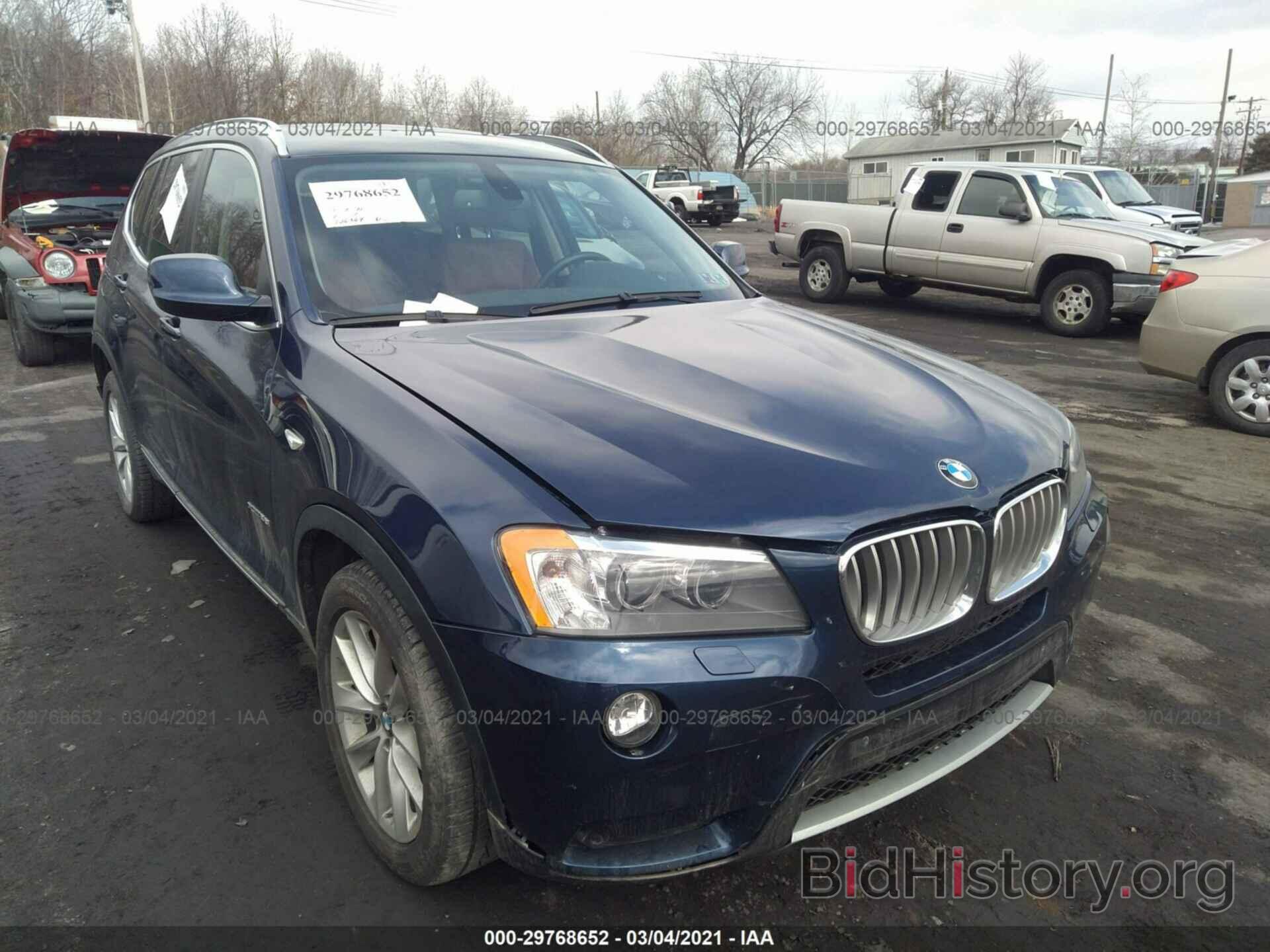 Photo 5UXWX5C51BL705318 - BMW X3 2011