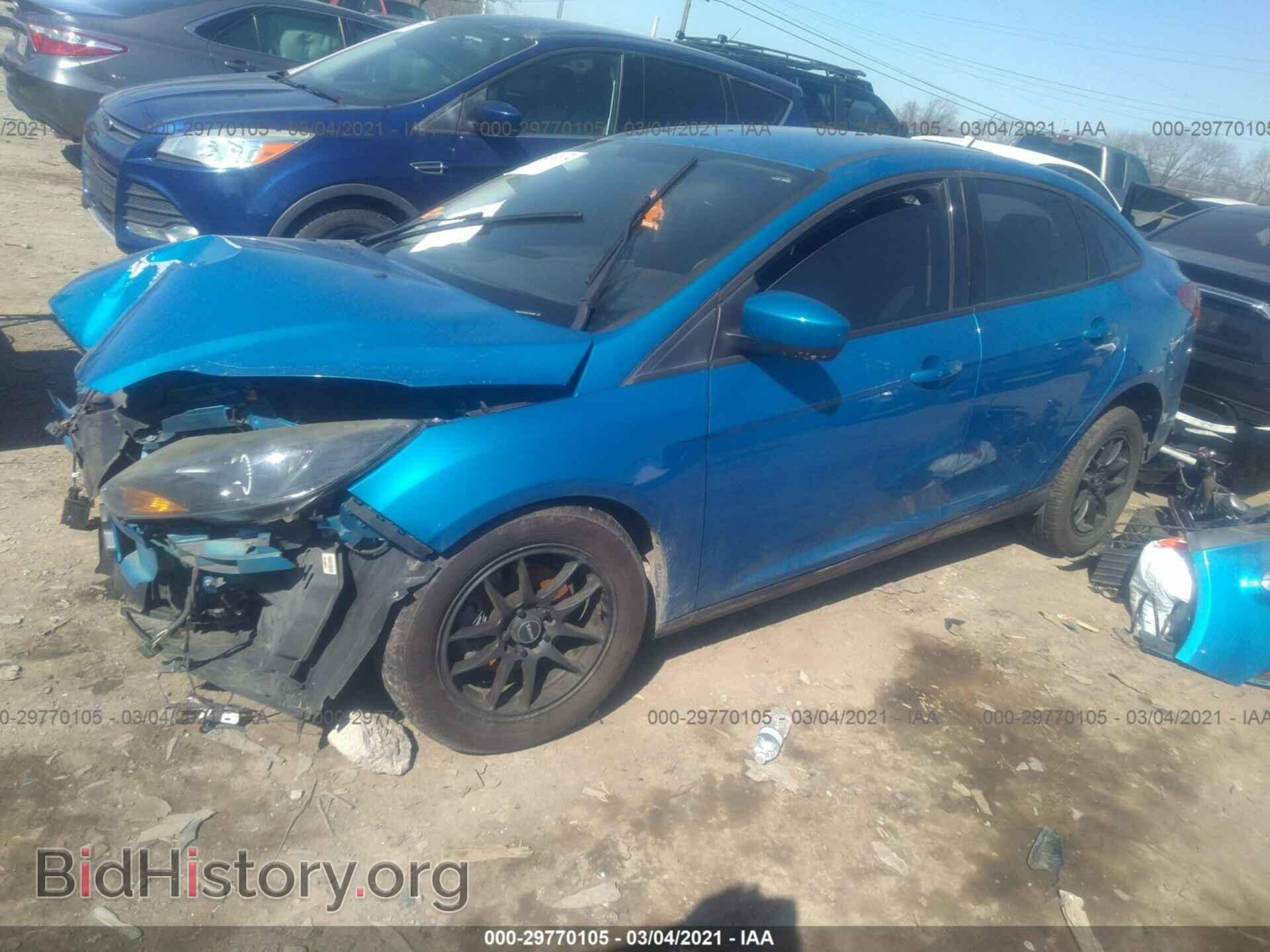 2012 FORD FOCUS - VIN: 1FAHP3F26CL255902 - Photo 2