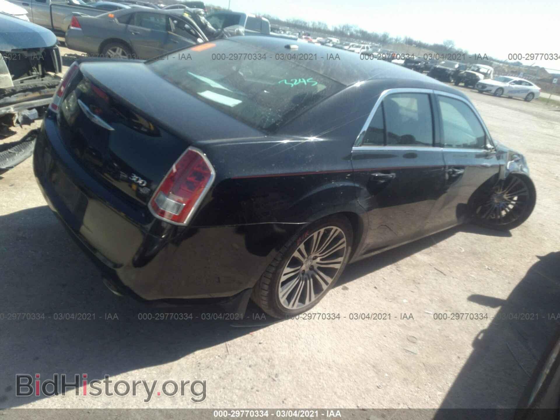 2013 CHRYSLER 300 - VIN: 2C3CCABG3DH735744 - Фото 4