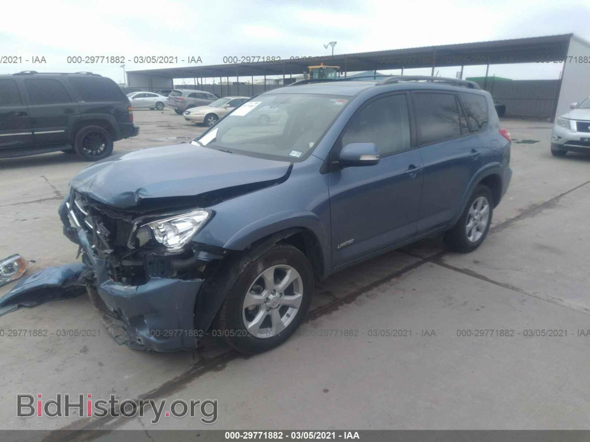 2011 TOYOTA RAV4 - VIN: 2T3DF4DV8BW101878 - Фото 2