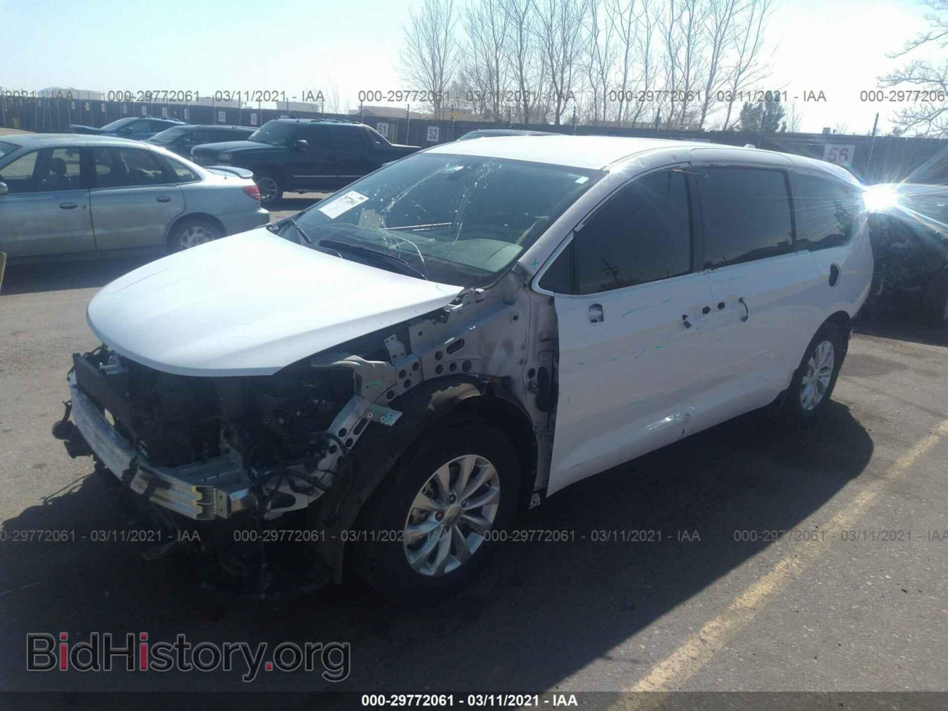 2018 CHRYSLER PACIFICA - VIN: 2C4RC1FG2JR278866 - Фото 2