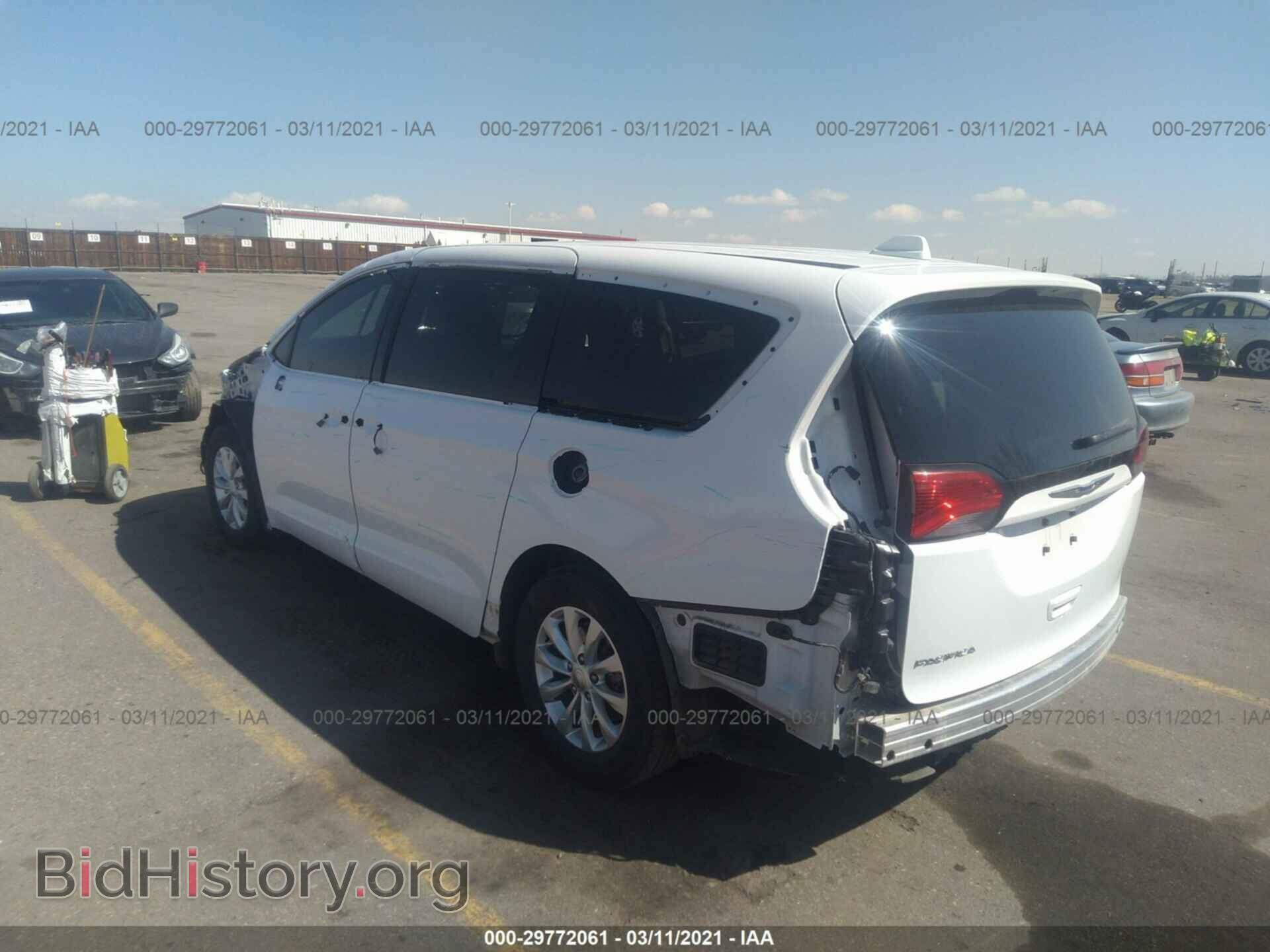 2018 CHRYSLER PACIFICA - VIN: 2C4RC1FG2JR278866 - Фото 3