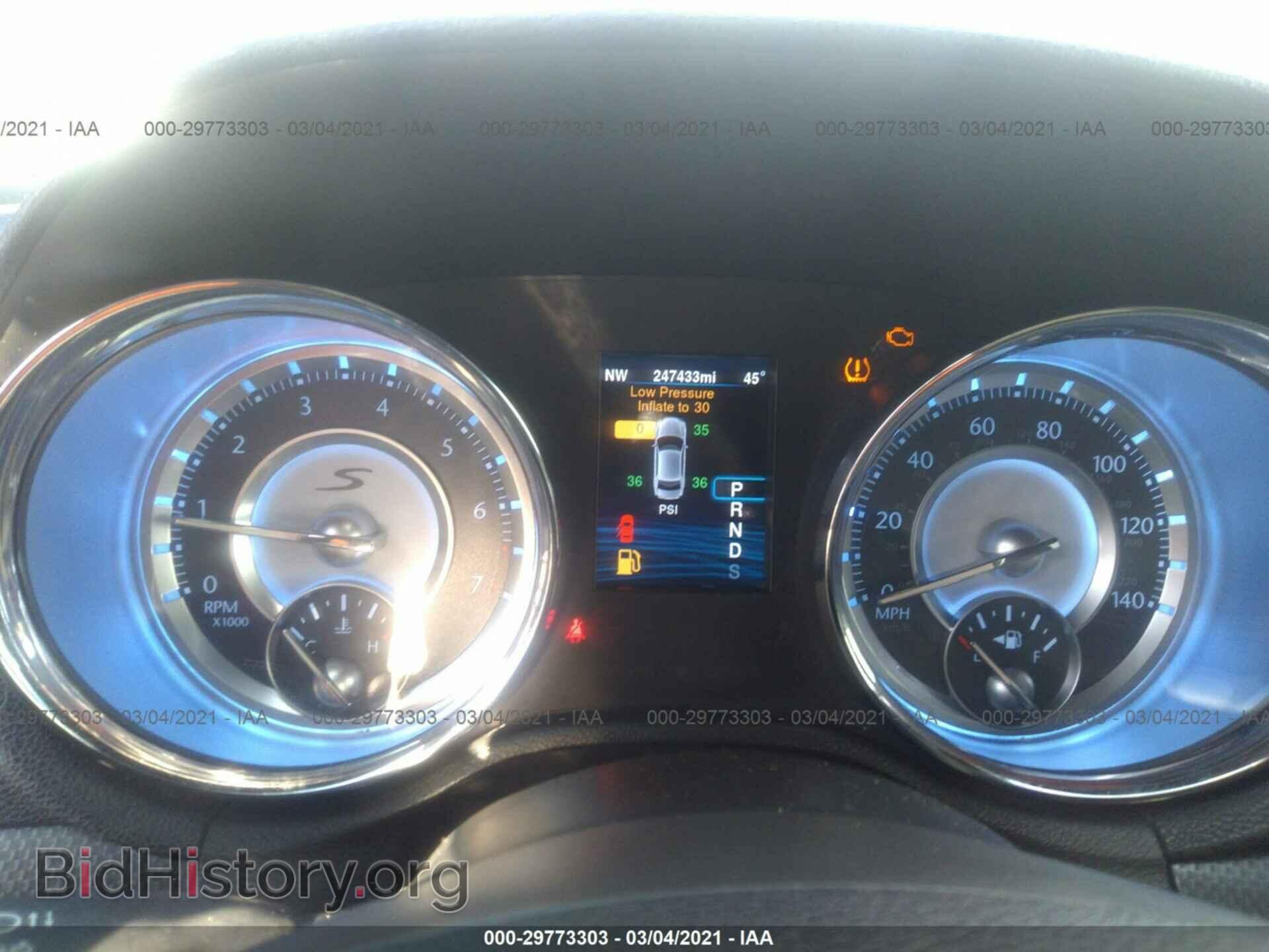 2014 CHRYSLER 300 - VIN: 2C3CCAGG9EH383330 - Фото 7