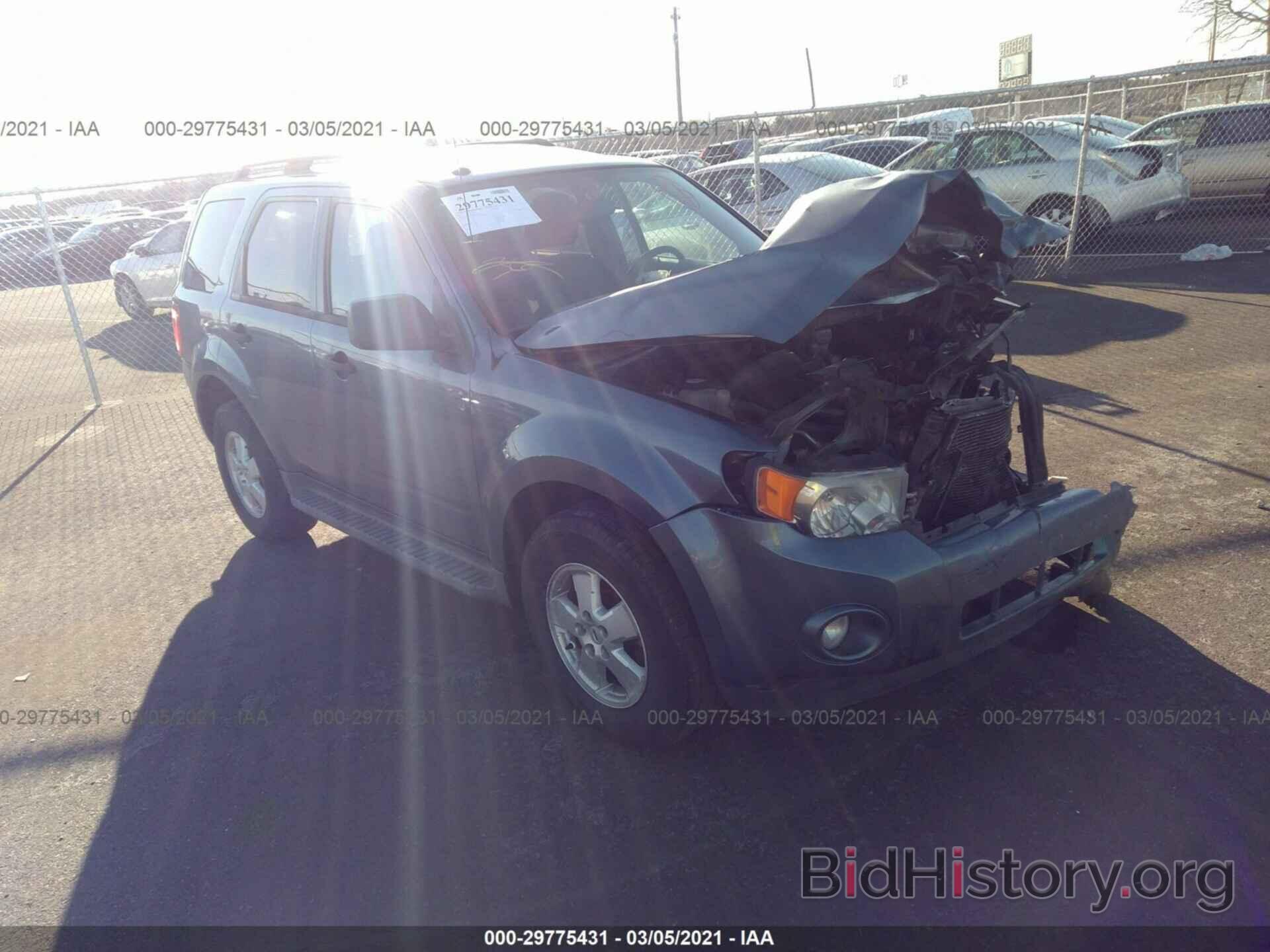 Photo 1FMCU9DG8BKB69697 - FORD ESCAPE 2011