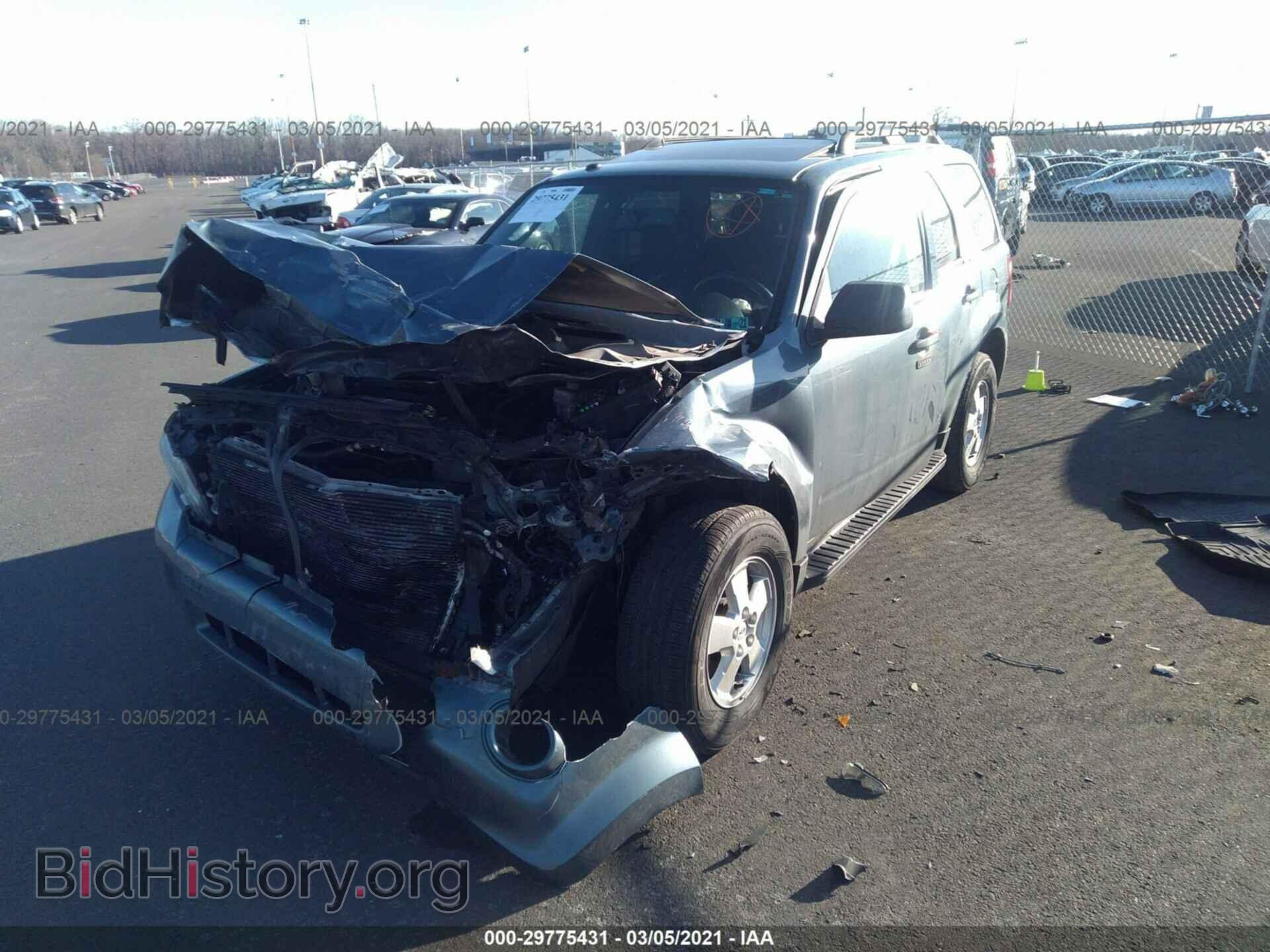 2011 FORD ESCAPE - VIN: 1FMCU9DG8BKB69697 - Фото 2
