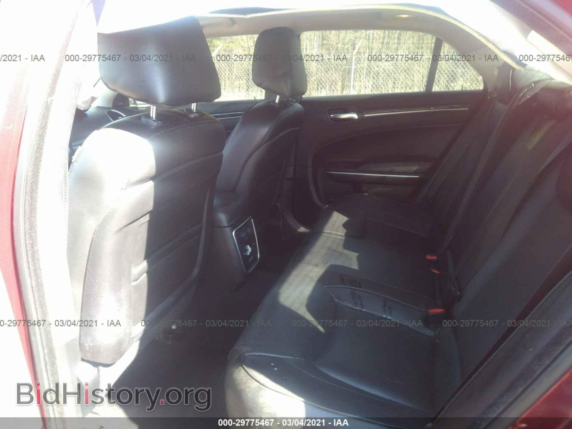 2019 CHRYSLER 300 - VIN: 2C3CCAEG7KH555742 - Фото 8