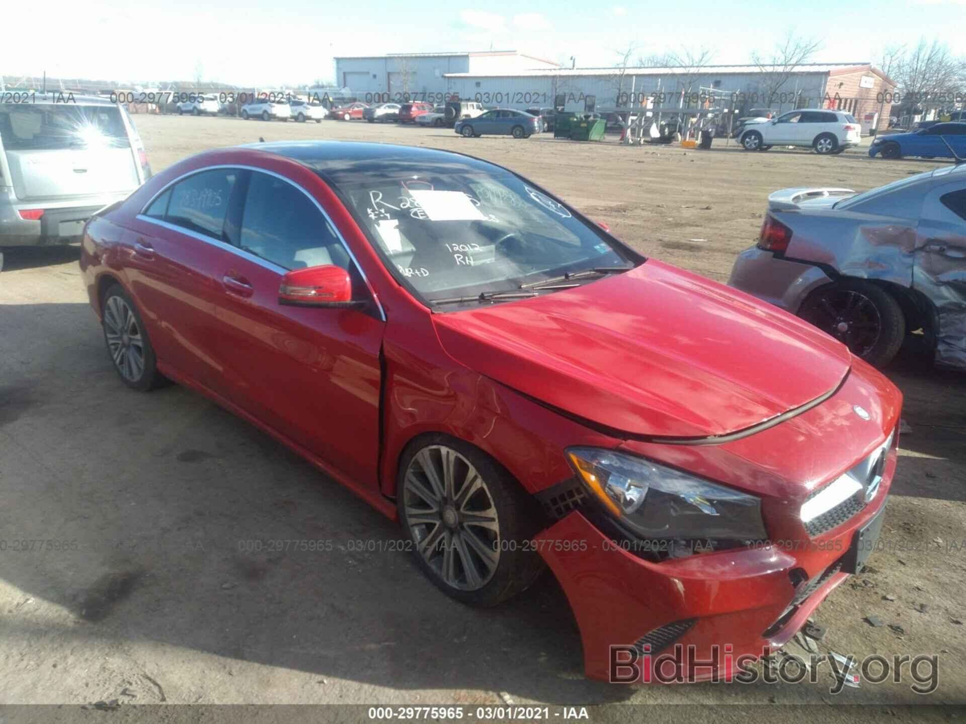 Photo WDDSJ4GB5HN492971 - MERCEDES-BENZ CLA 2017