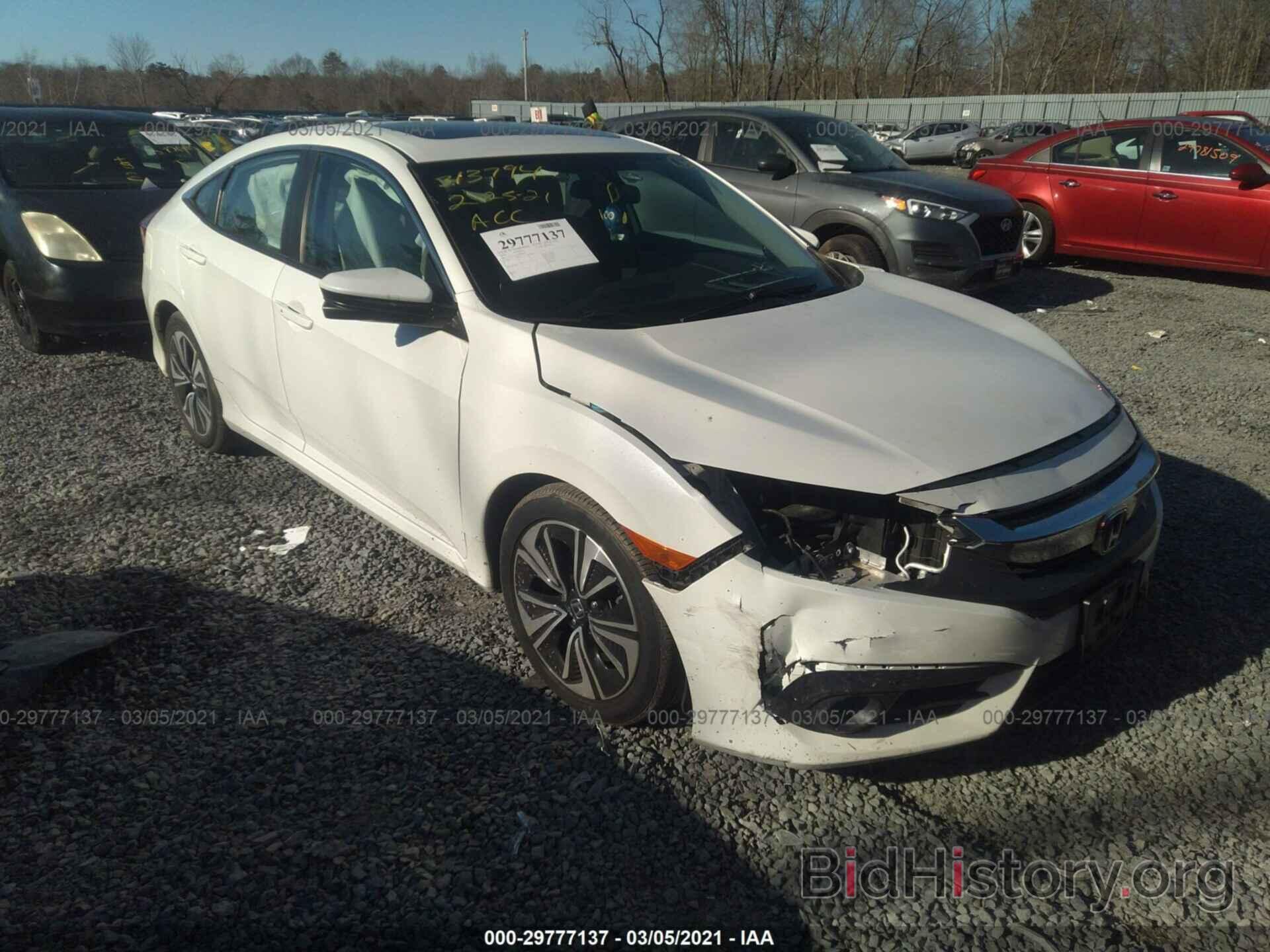 Photo 19XFC1F32GE000186 - HONDA CIVIC SEDAN 2016