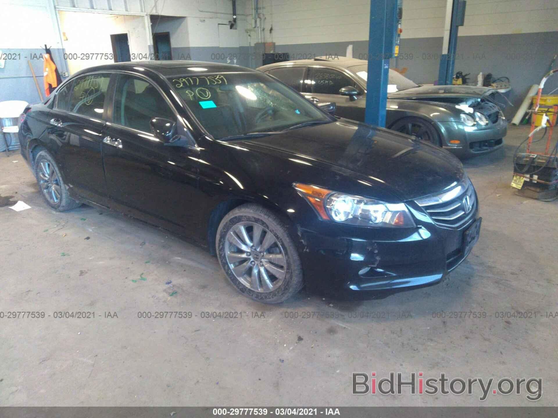 Photo 1HGCP3F80CA024189 - HONDA ACCORD SDN 2012