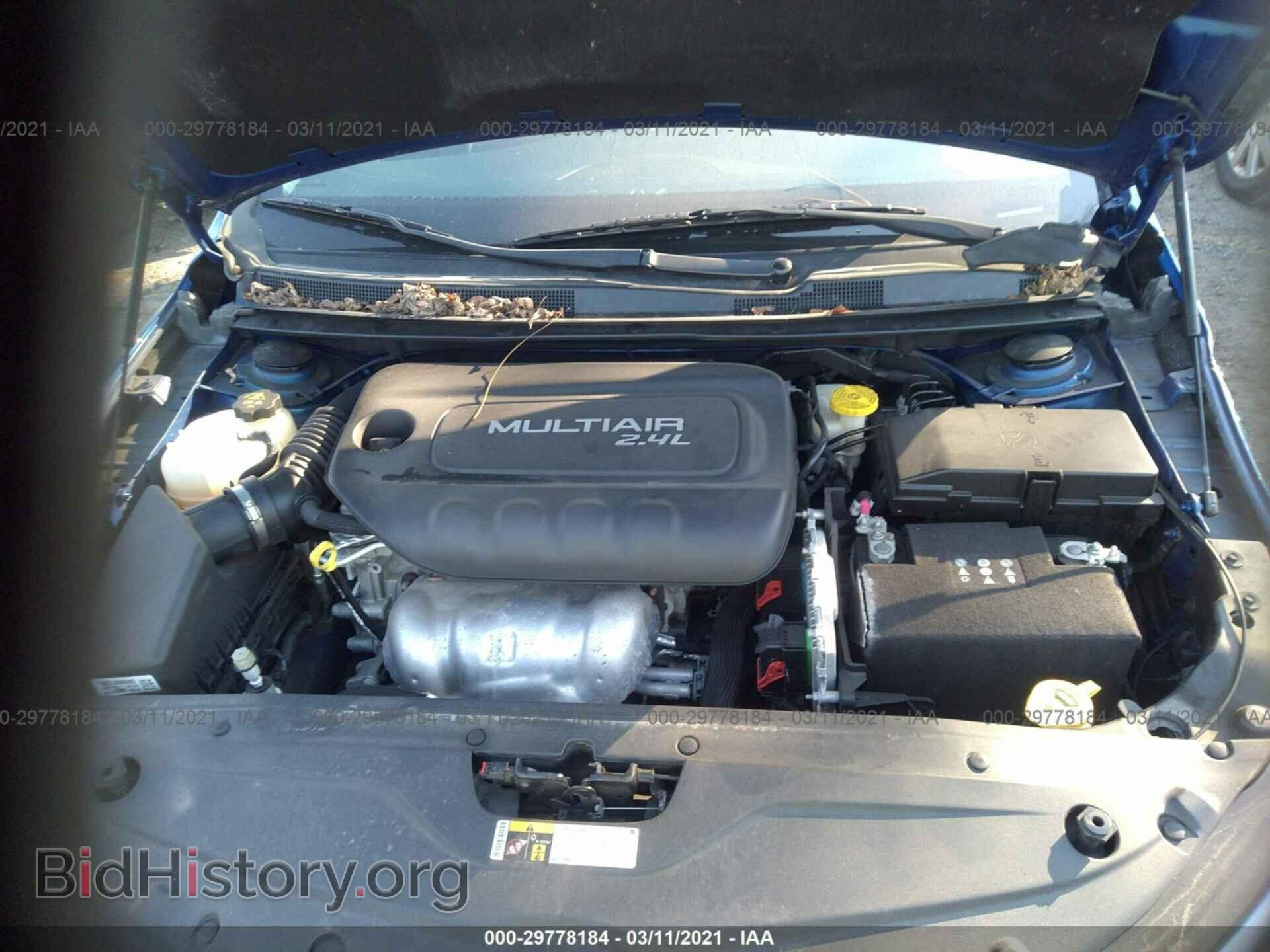 2016 CHRYSLER 200 - VIN: 1C3CCCAB0GN101143 - Фото 10