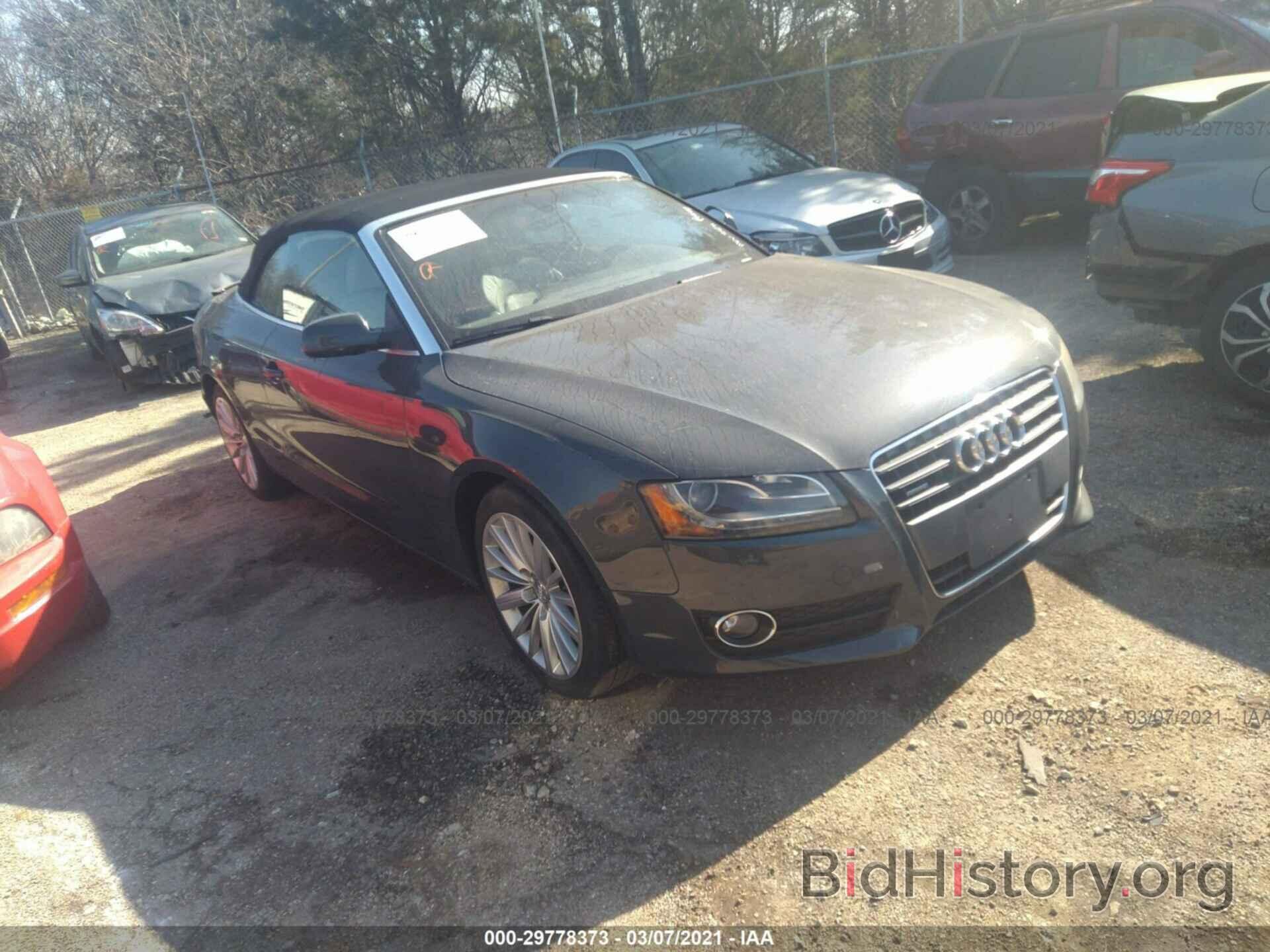 Photo WAULFAFH7BN012728 - AUDI A5 2011