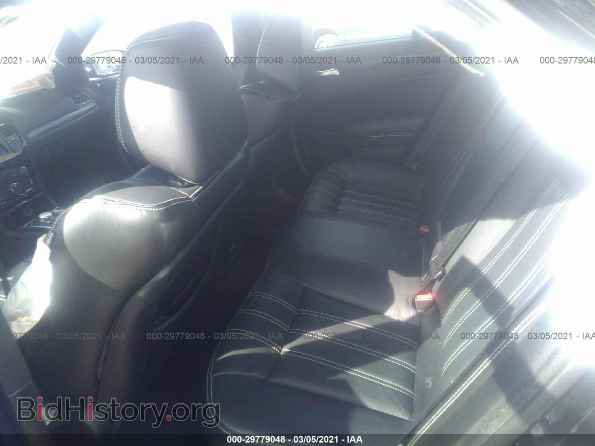 2016 CHRYSLER 300 - VIN: 2C3CCABG3GH190665 - Photo 8