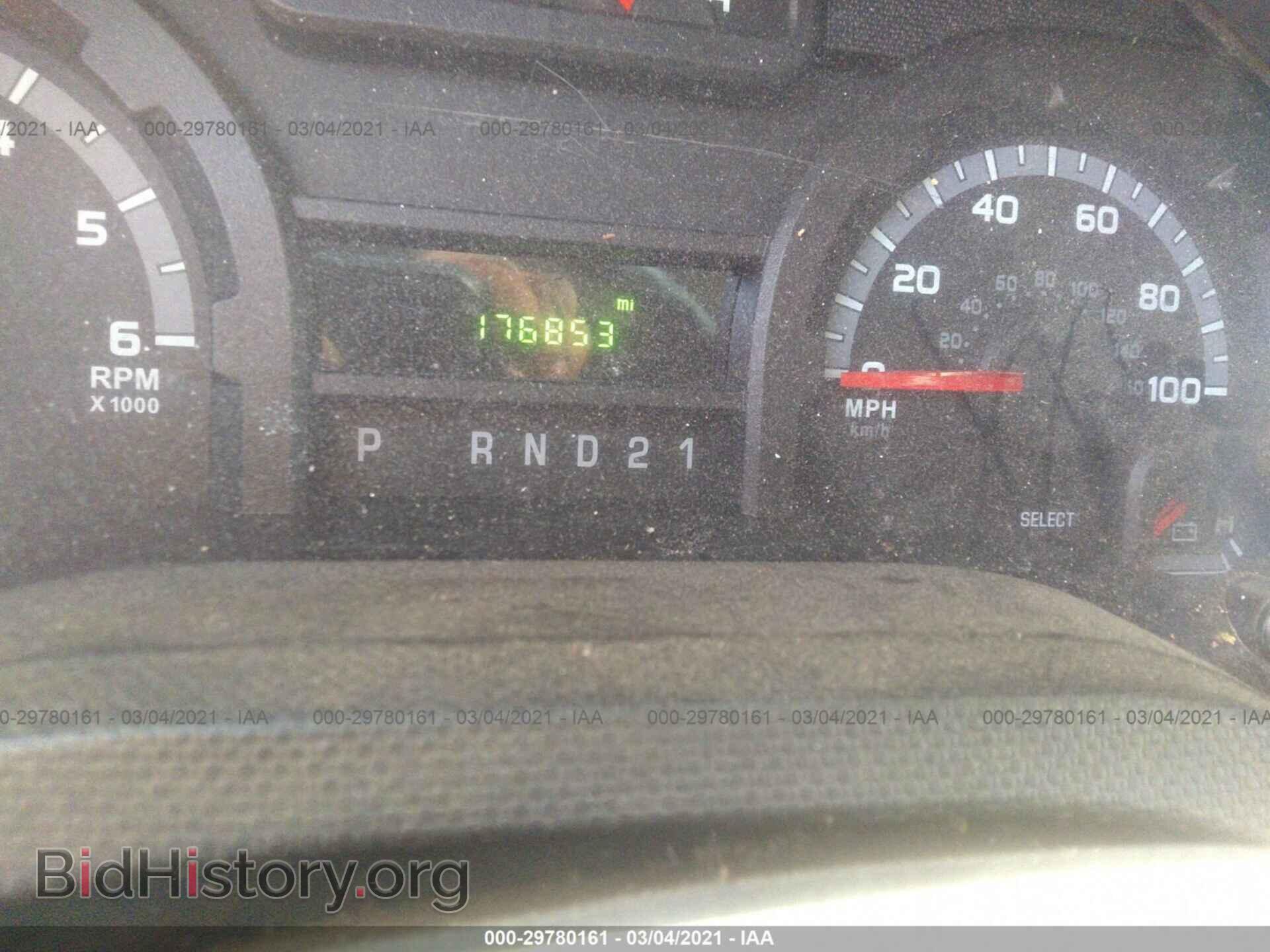 2010 FORD ECONOLINE CARGO VAN - VIN: 1FTNE2EW6ADA74761 - Фото 7