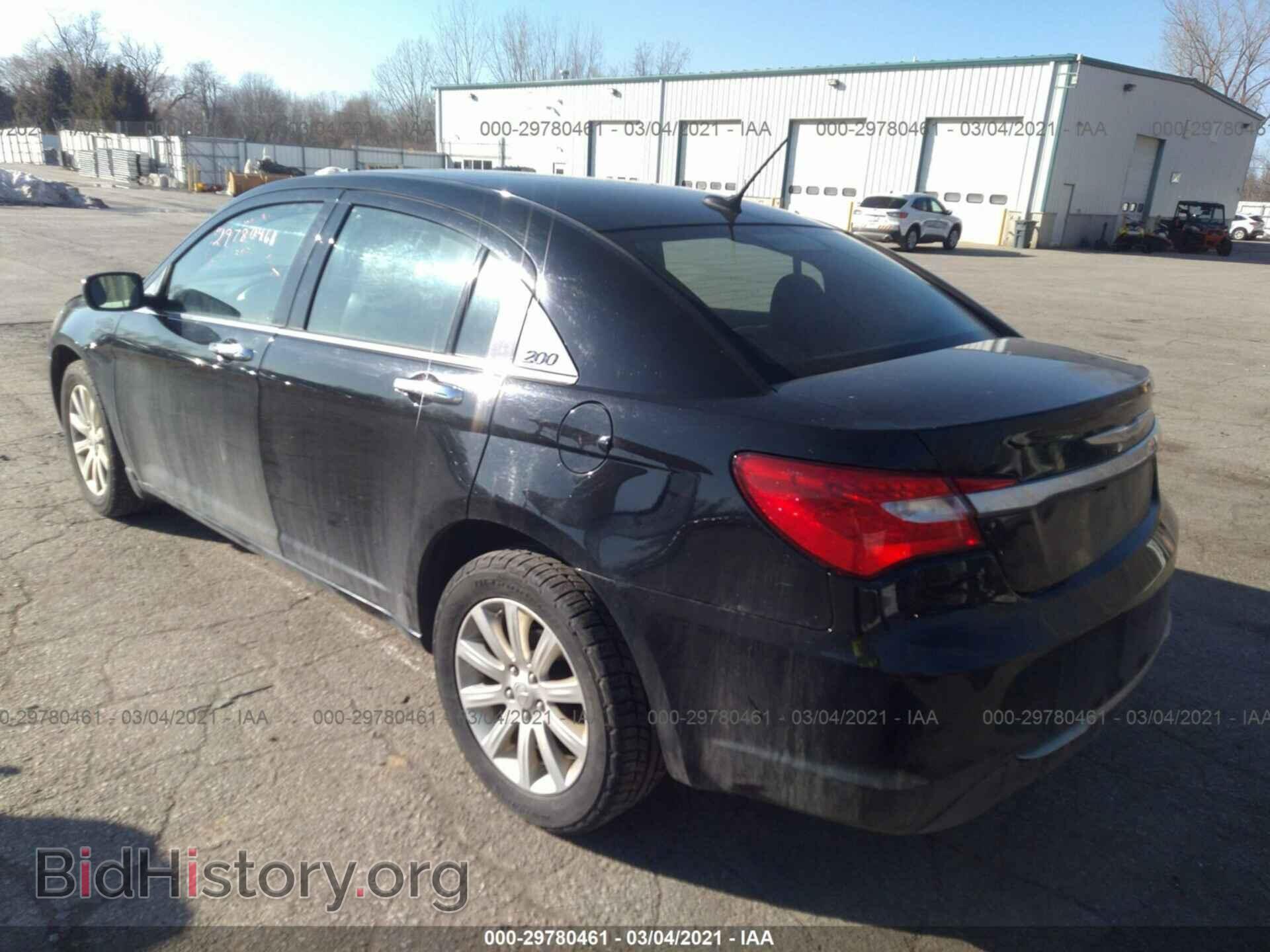 2013 CHRYSLER 200 - VIN: 1C3CCBCG8DN526110 - Фото 3