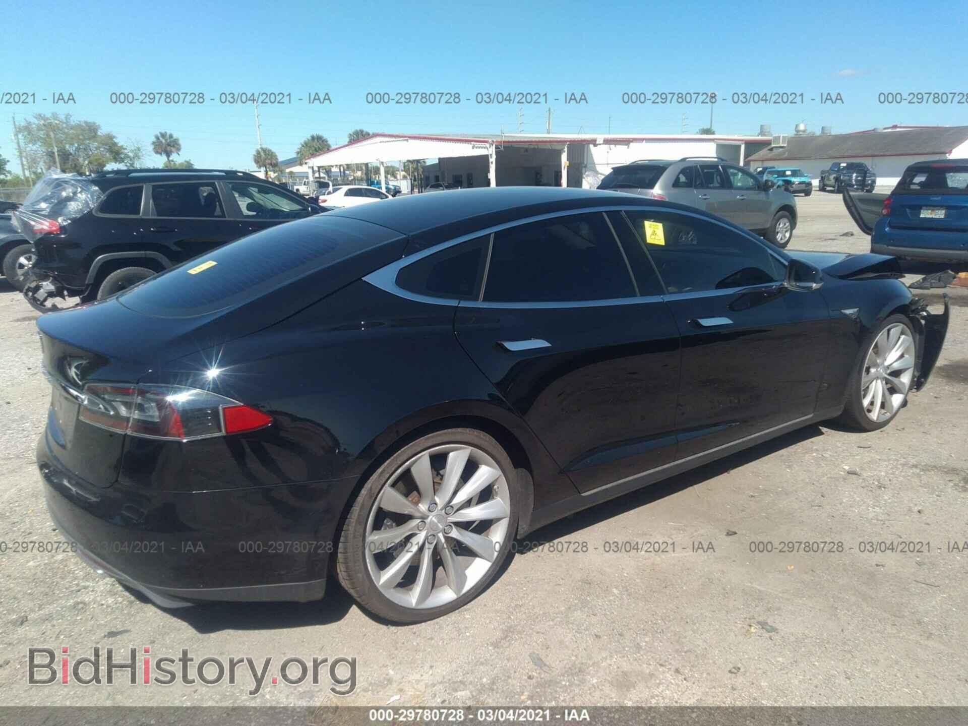 2013 TESLA MODEL S - VIN: 5YJSA1AC2DFP10514 - Photo 4